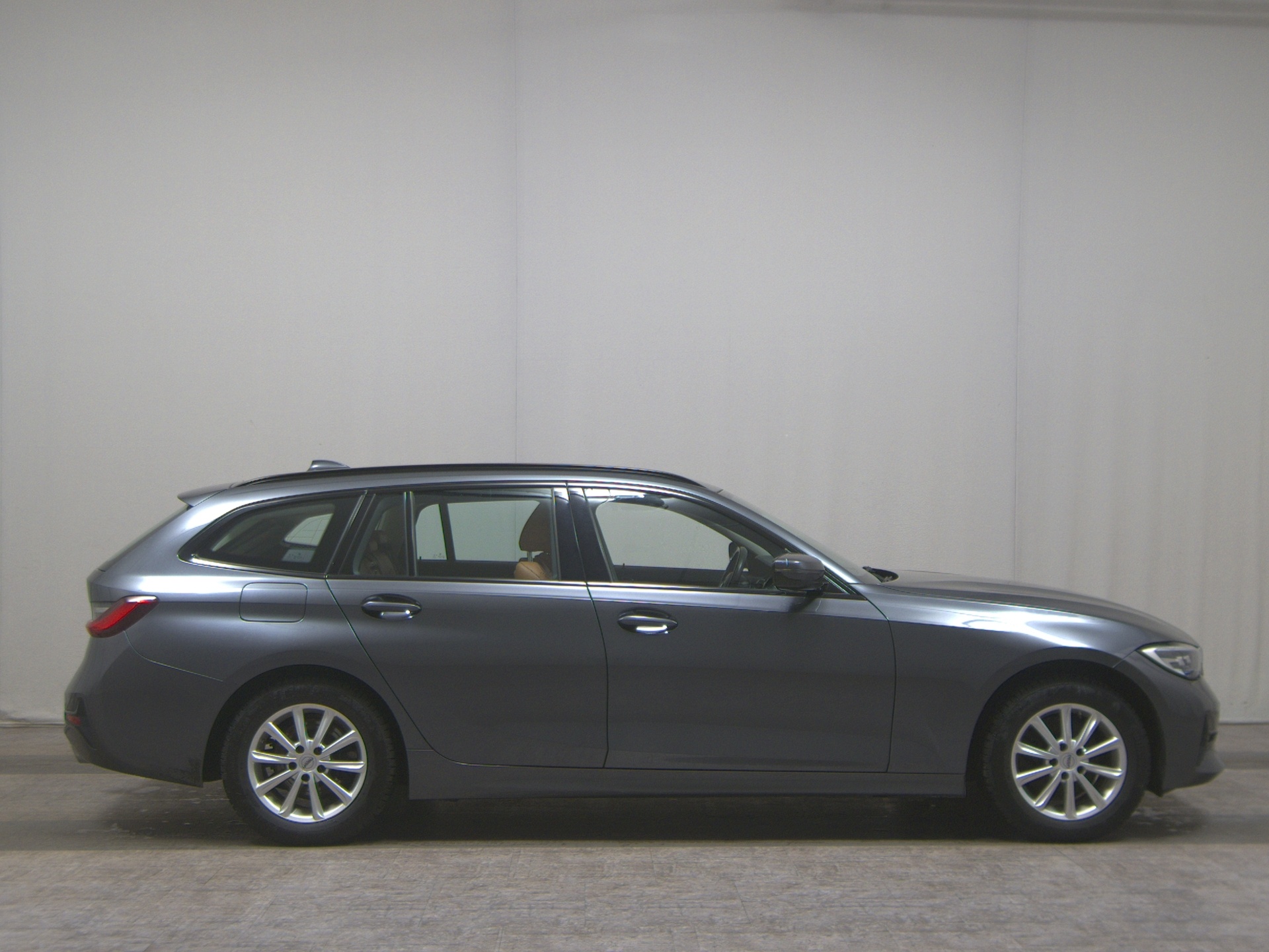 BMW 320dA Touring Sport-Line Leder Navi LED LC AHK