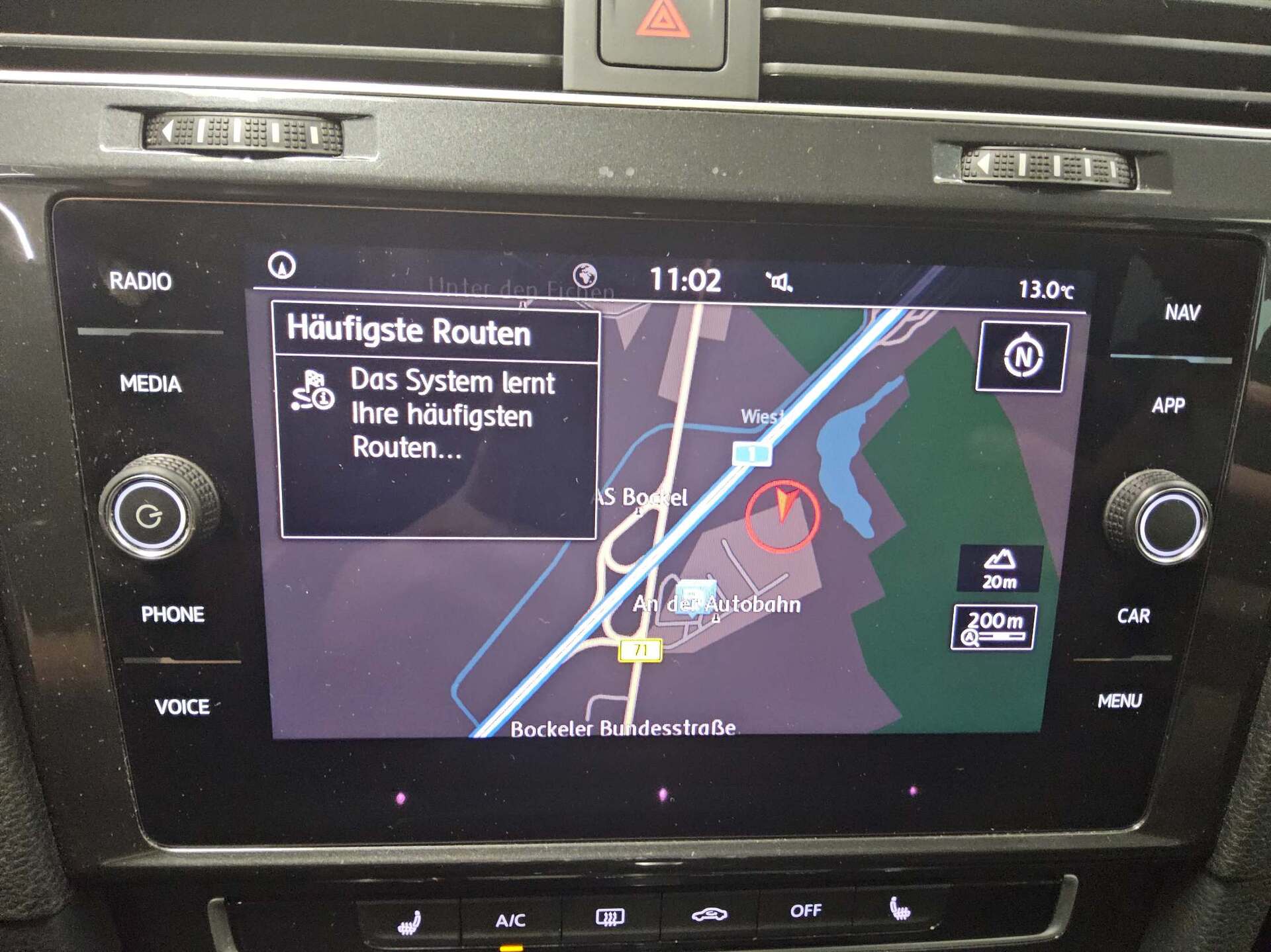 Volkswagen Golf-7 Var. 2.0 TDI Comf. Navi LED AID RFK 7