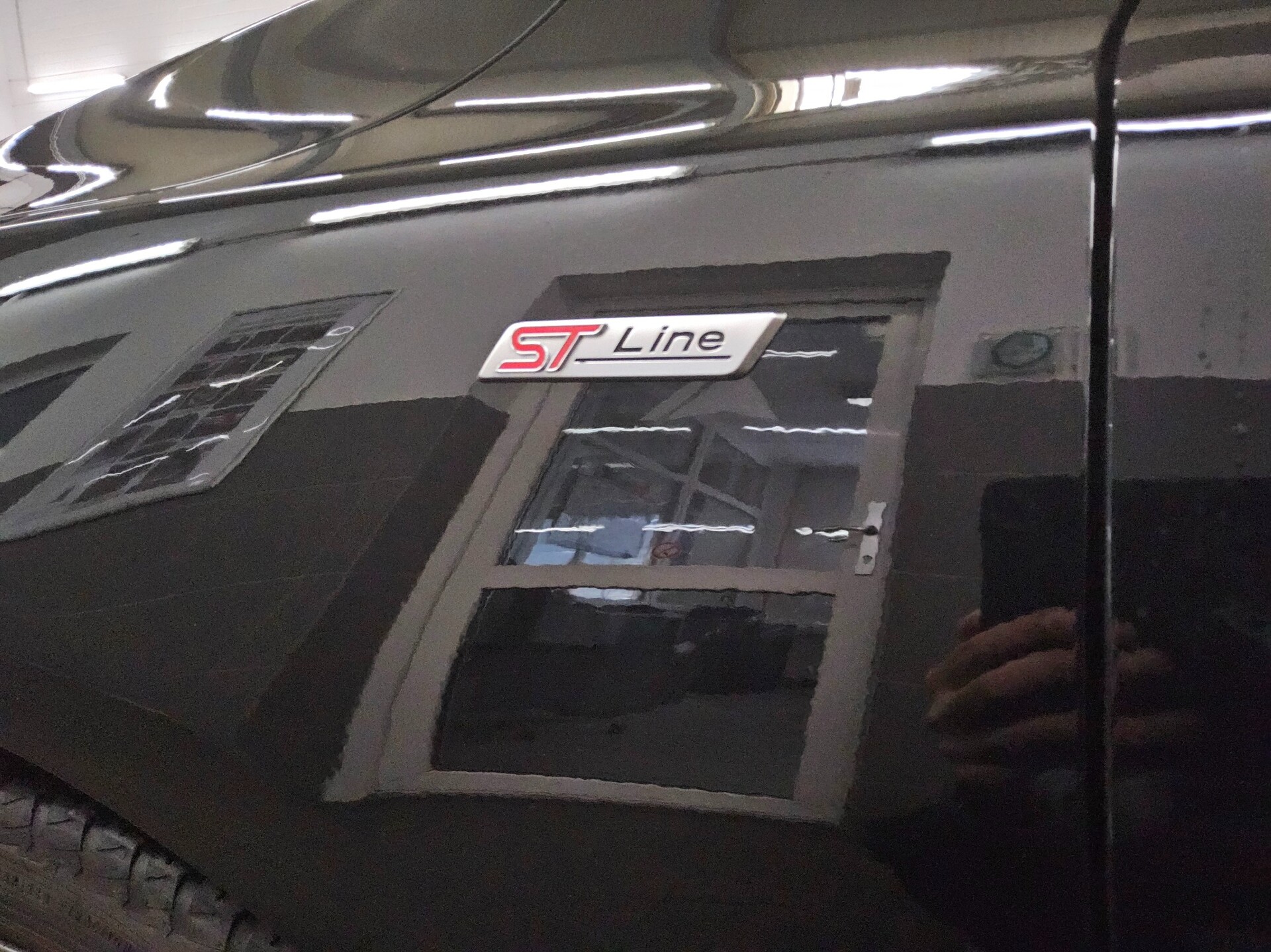 Ford Focus Turnier 1.0 EB ST-Line Navi LED RFK SHZ 11