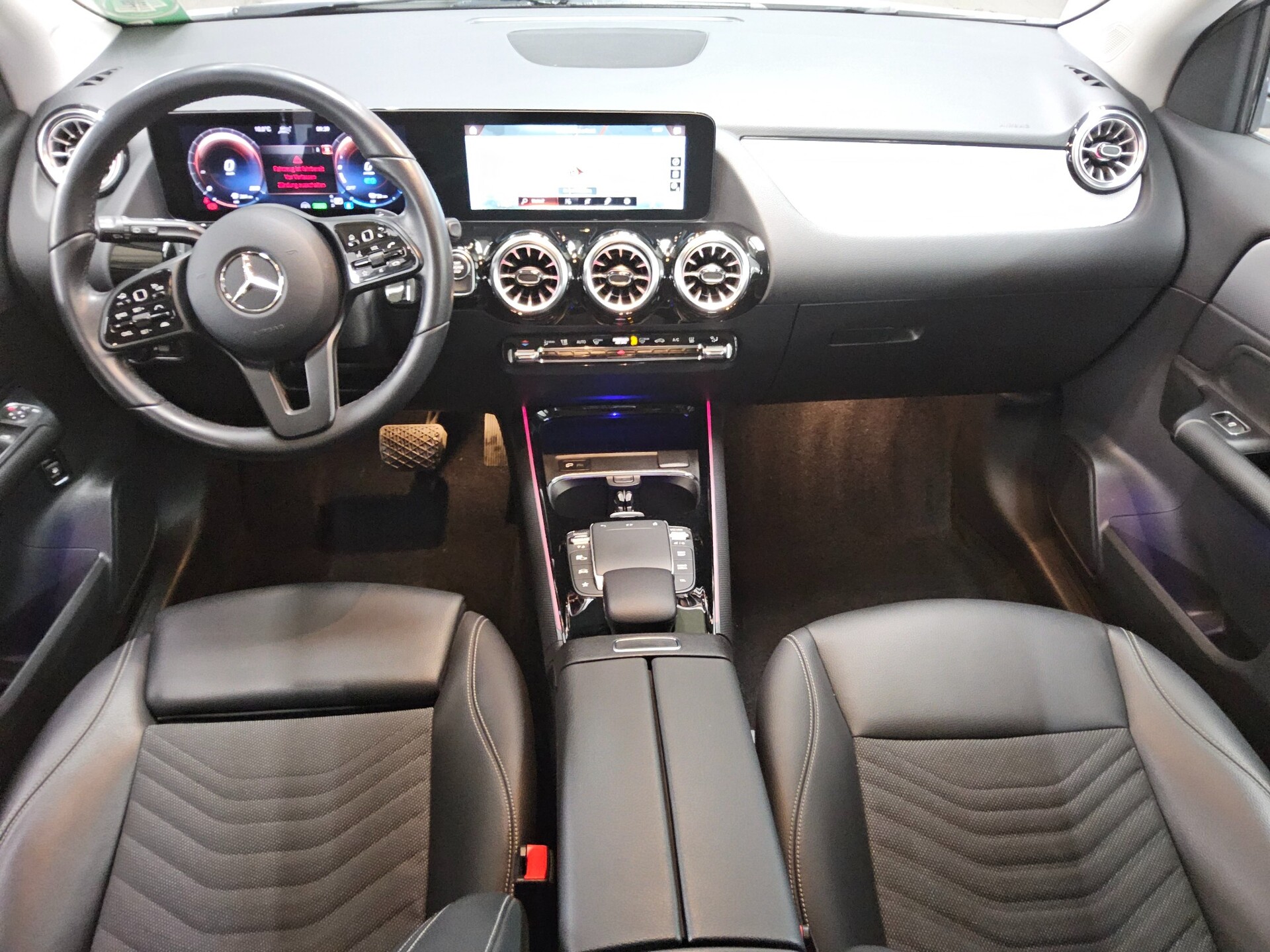 Mercedes-Benz GLA 250 e Style T-Leder Navi LED RfK Distronic+ 5