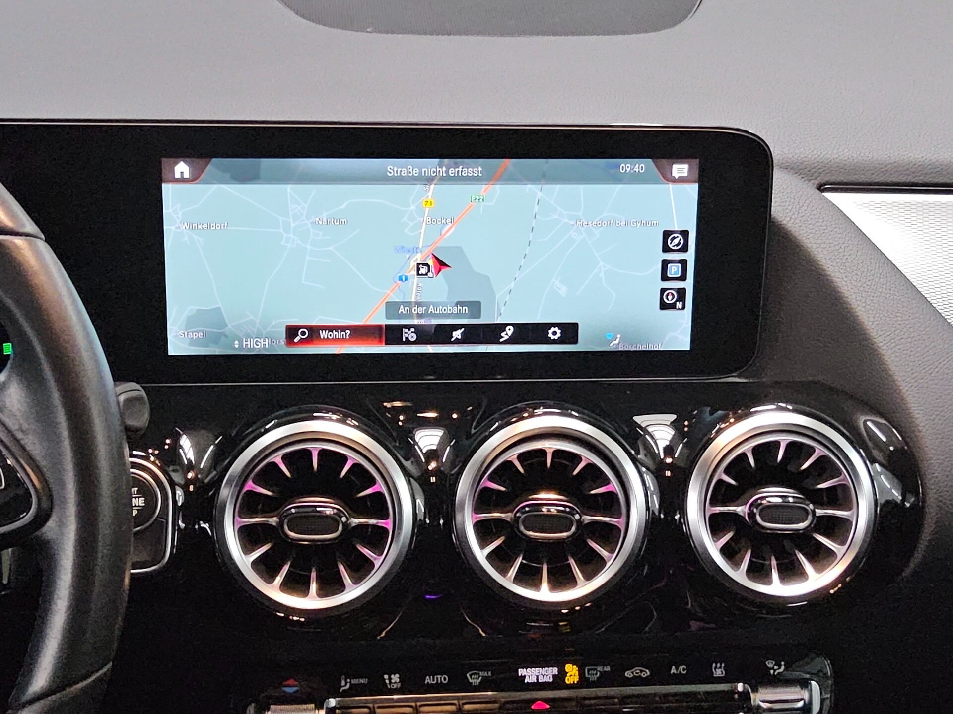 Mercedes-Benz GLA 250 e Style T-Leder Navi LED RfK Distronic+ 7