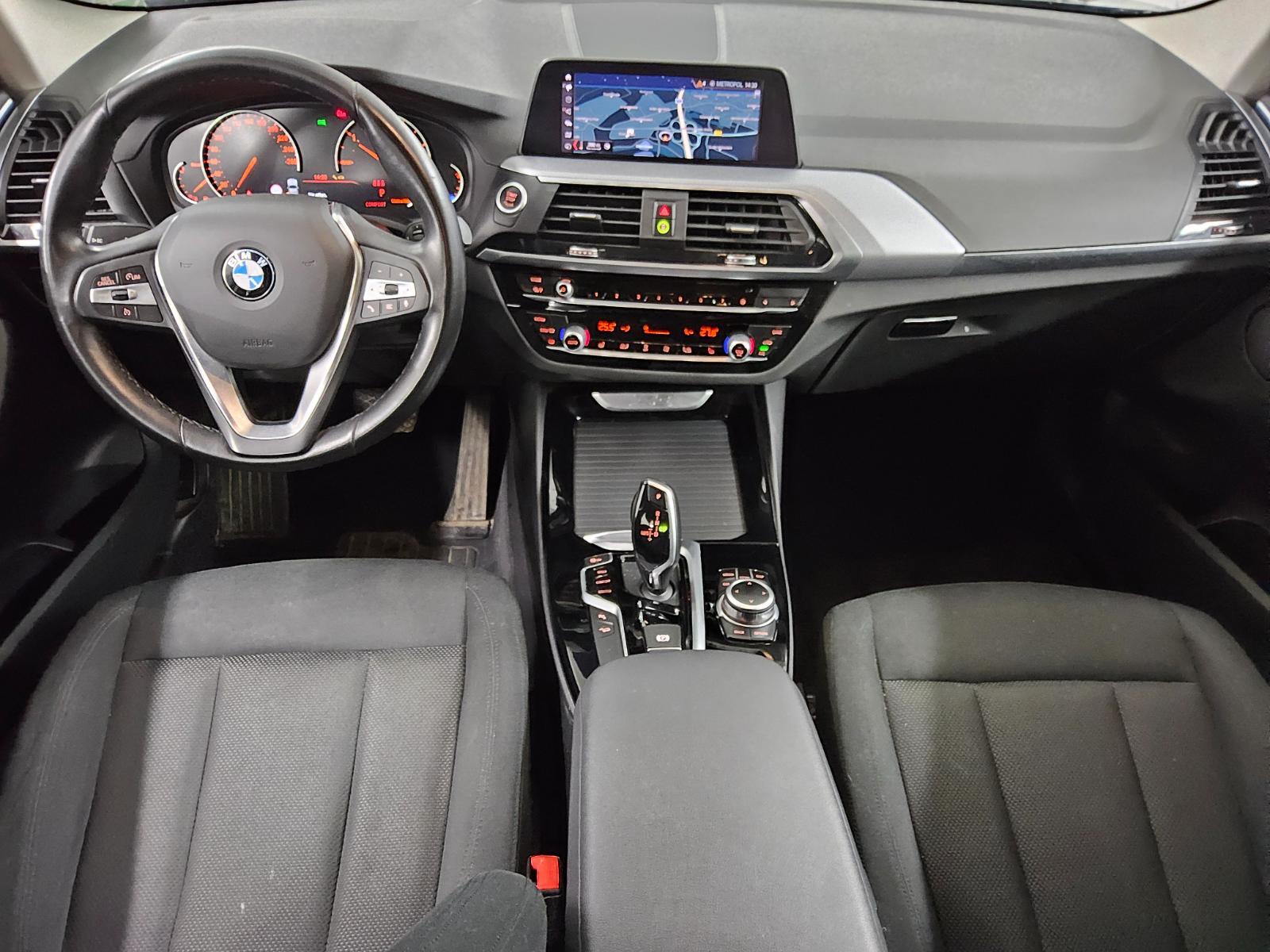 BMW X3 xDrive20d Navi LED AHK DA DAB PDC 5