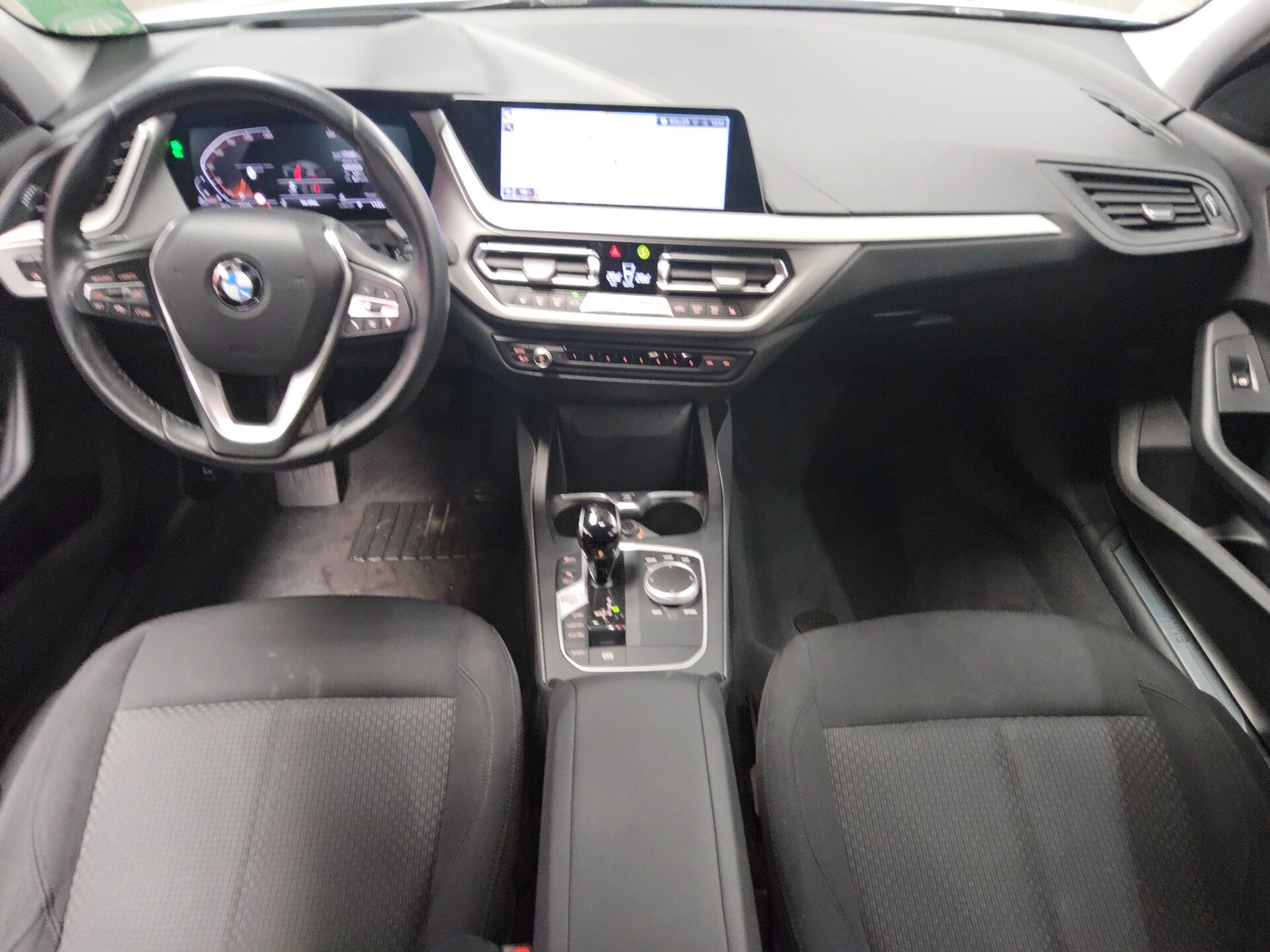 BMW 118dA Advantage Navi LED LC-Pro HuD AHK ACC 5