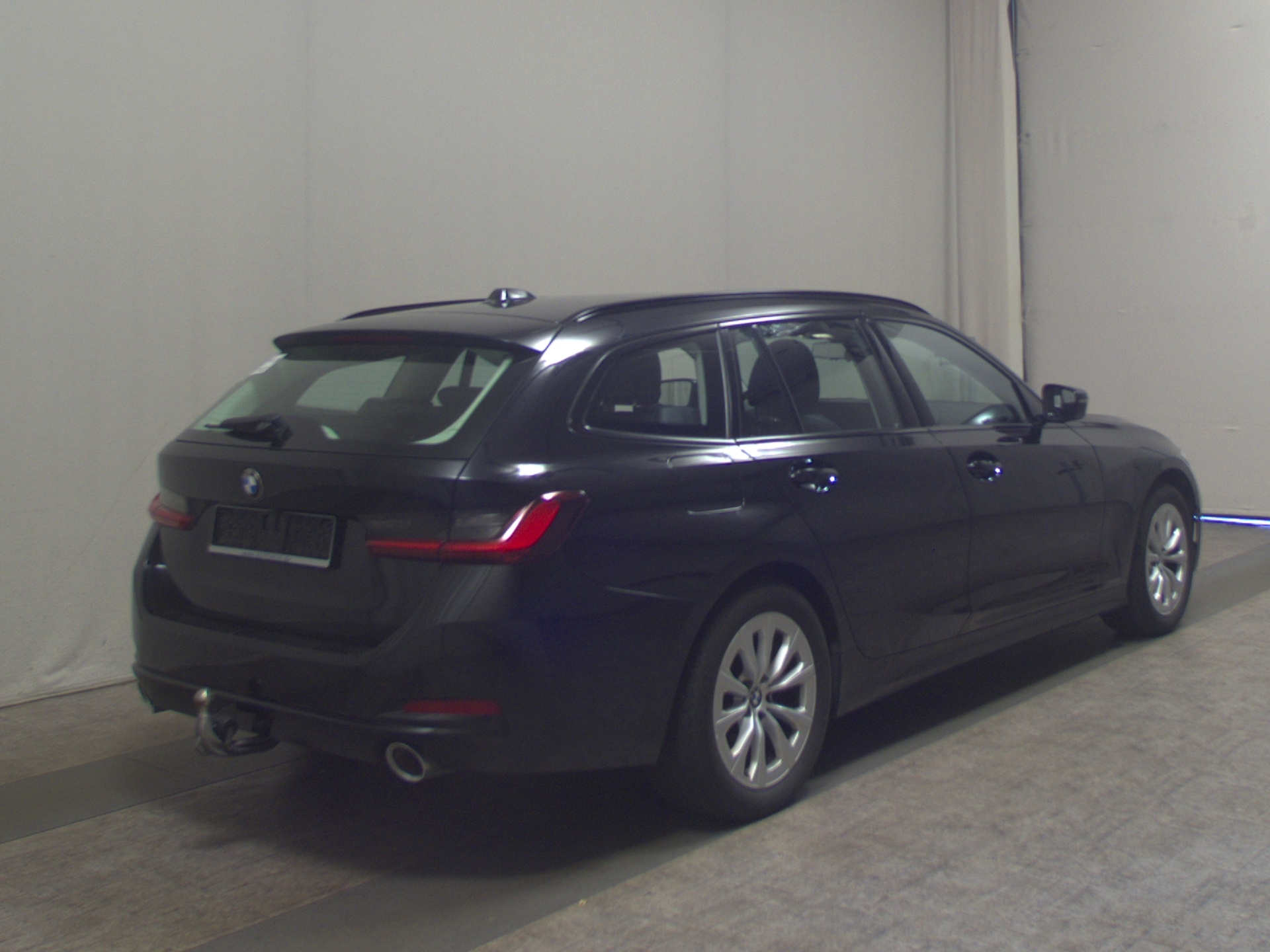 BMW 320dA Touring xDr T-Leder Navi LED Curved HuD 4