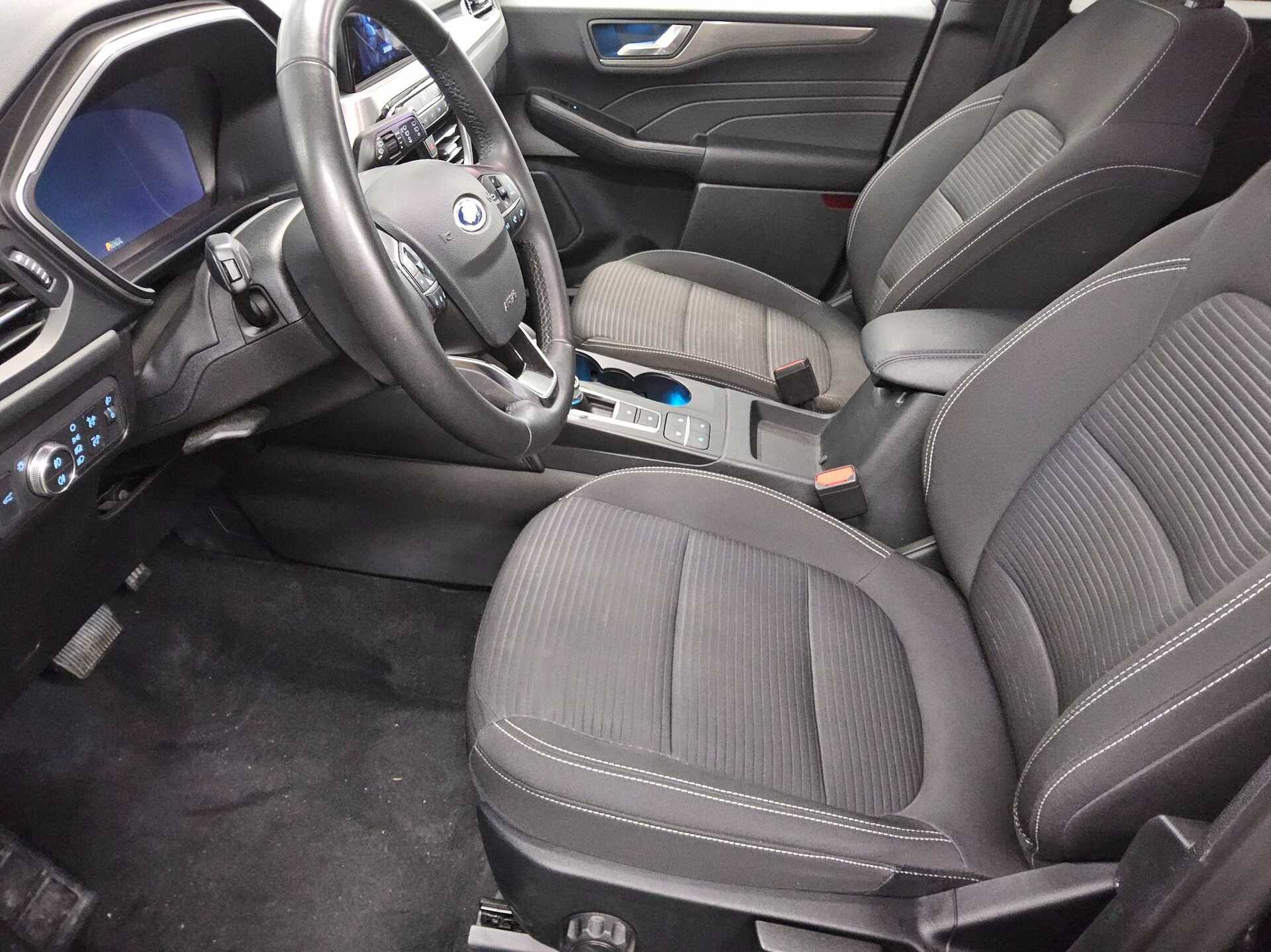 Ford Kuga 1.5 EB Titanium Navi LED RFK ACC 9