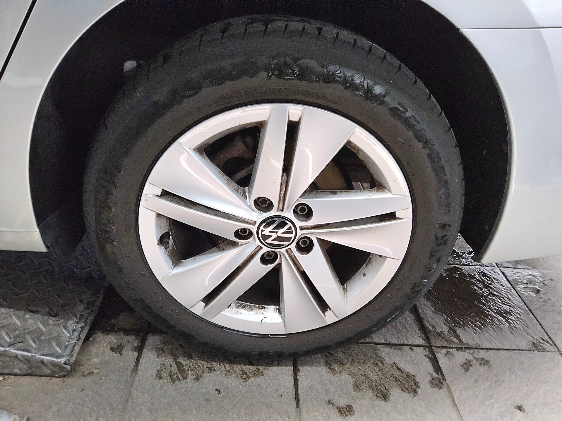 Volkswagen Golf-8 Var. 2.0 TDI Life Navi LED Shz ACC PDC DC 11