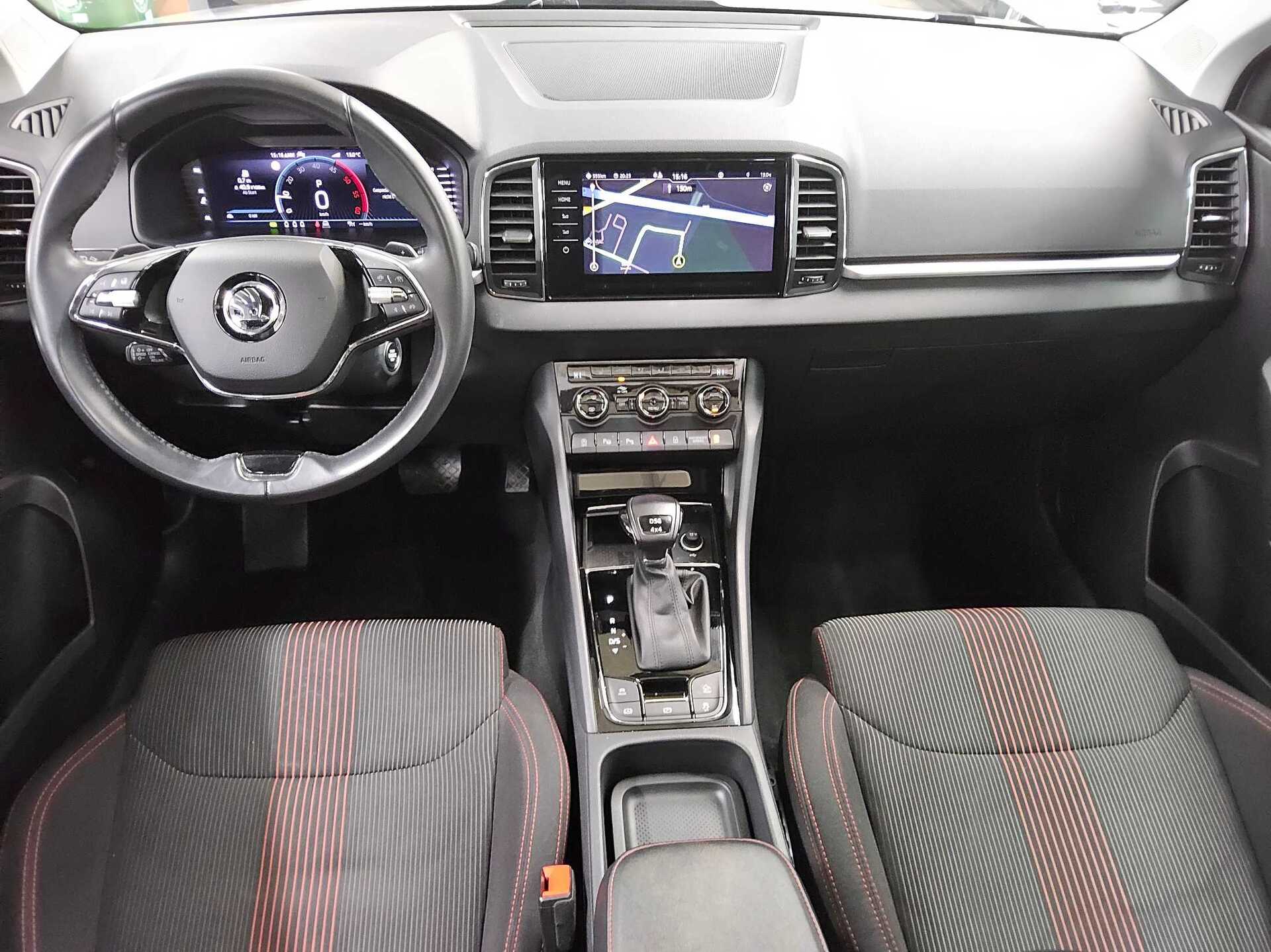 Skoda Karoq 2.0 TDI 4x4 Style DCC Navi LED AID Pano 5