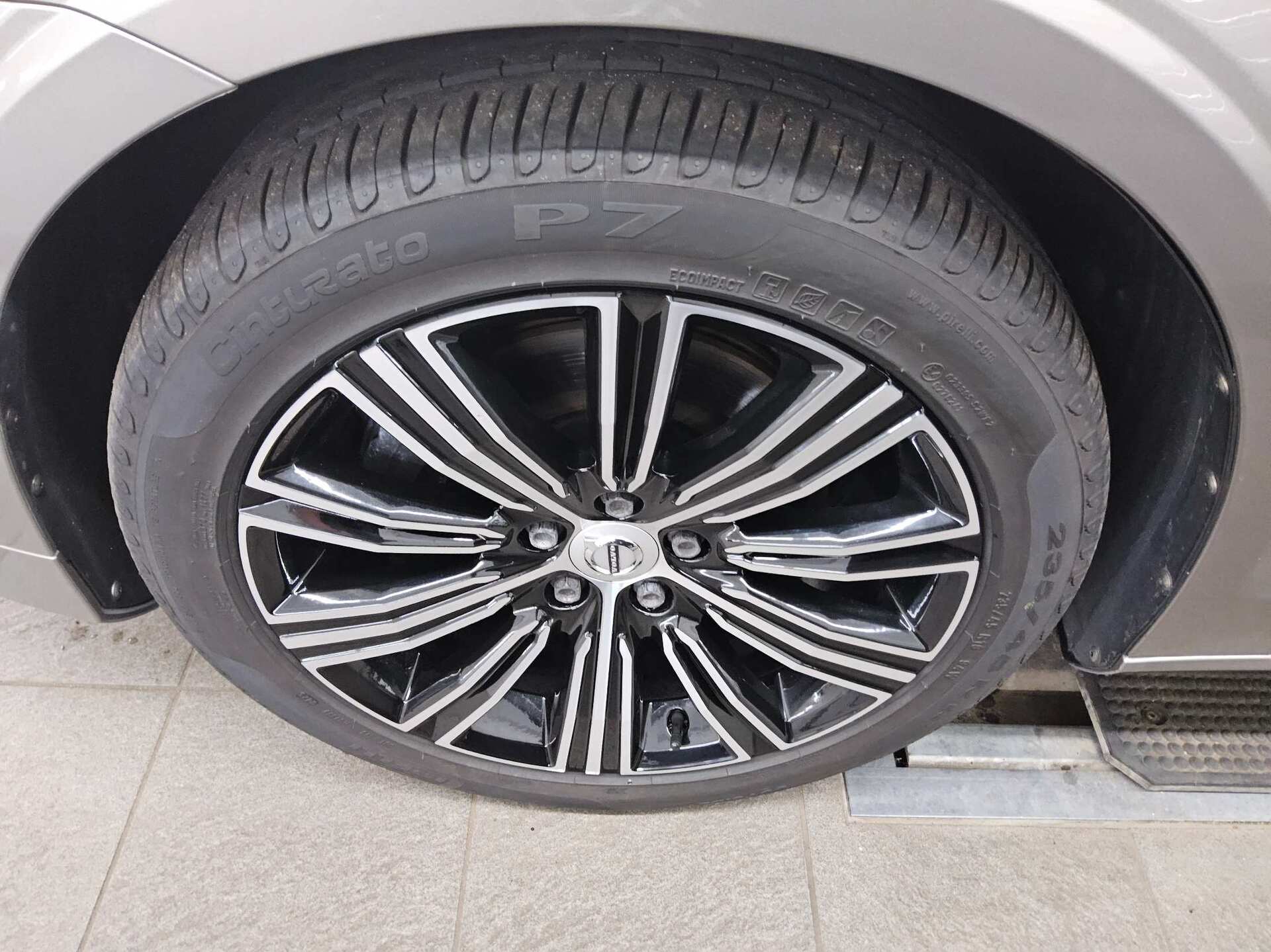 Volvo V60 B4 Inscription Navi LED Panorama AHK Kamera 11