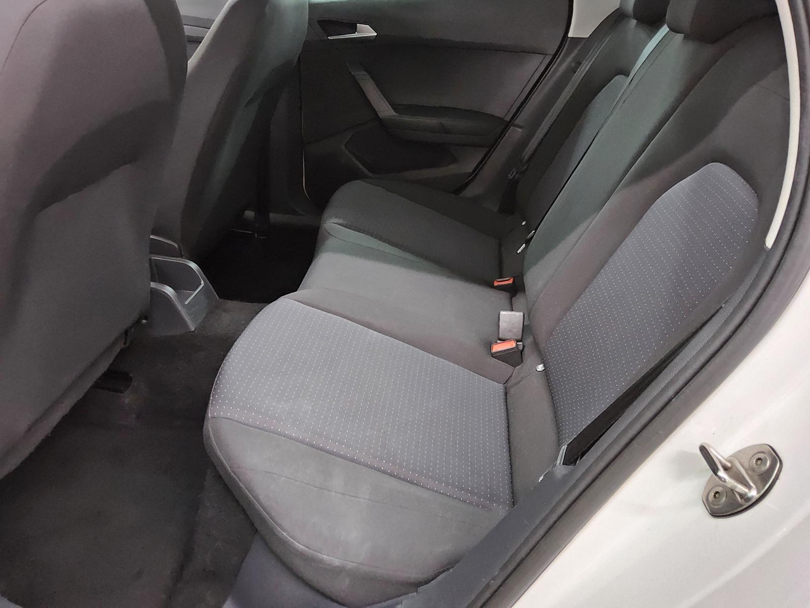 Seat Arona 1.0 TSI Style Navi LED AHK PDC Shz 13