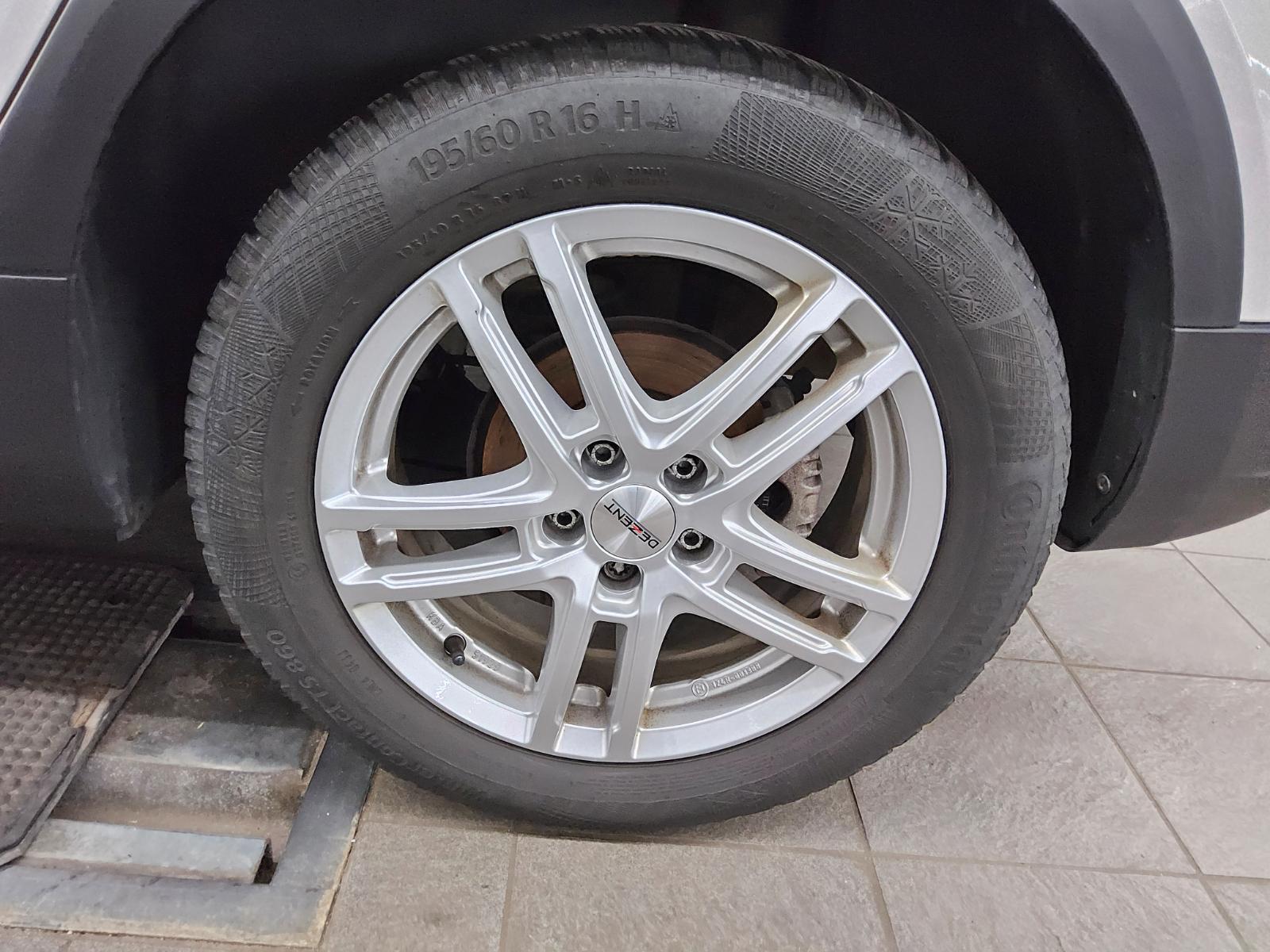 Seat Arona 1.0 TSI Style Navi LED AHK PDC Shz 10