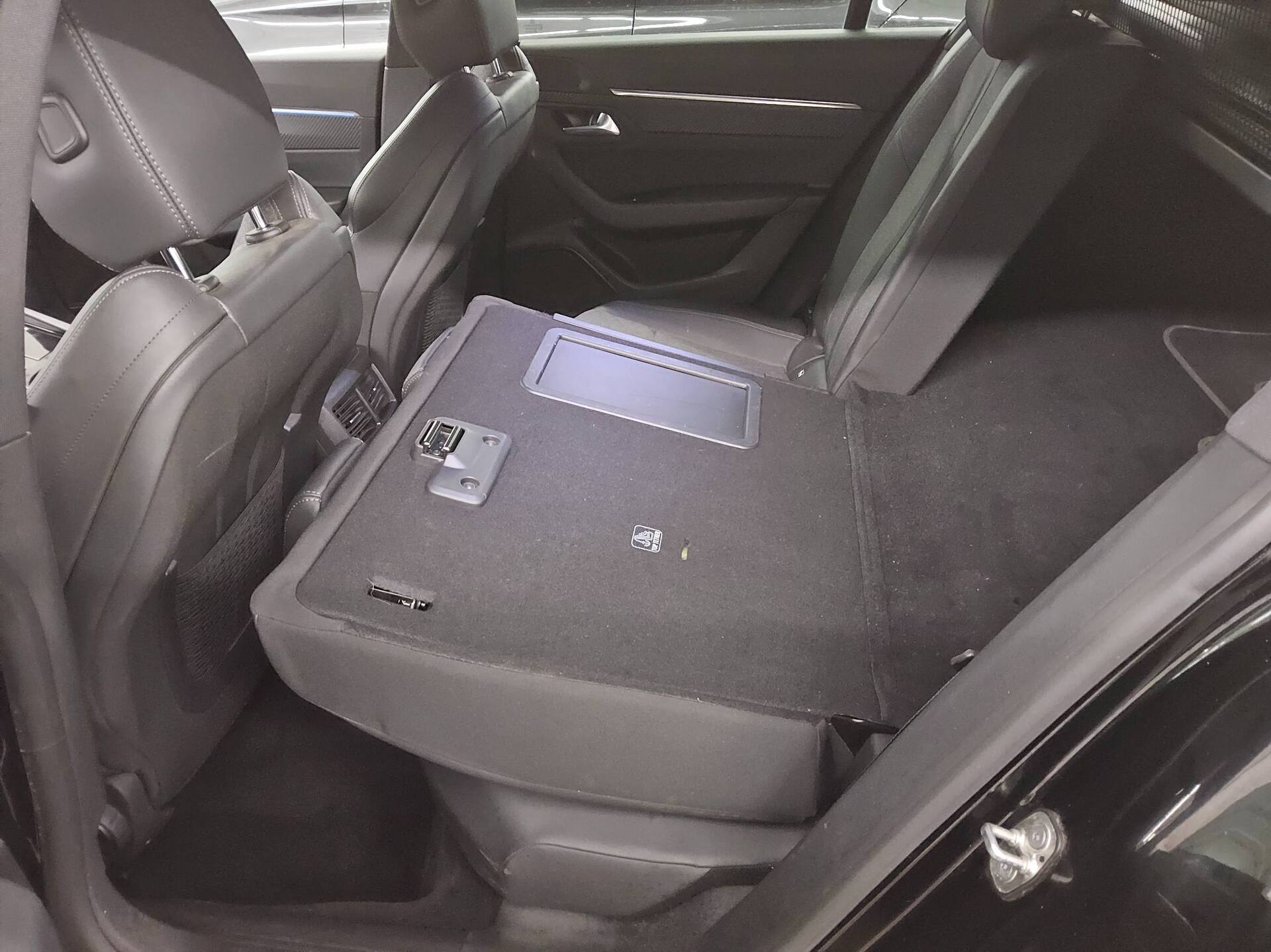 Peugeot 508 SW 1.5 BlueHDI Allure Navi LED DigiTacho RFK 13