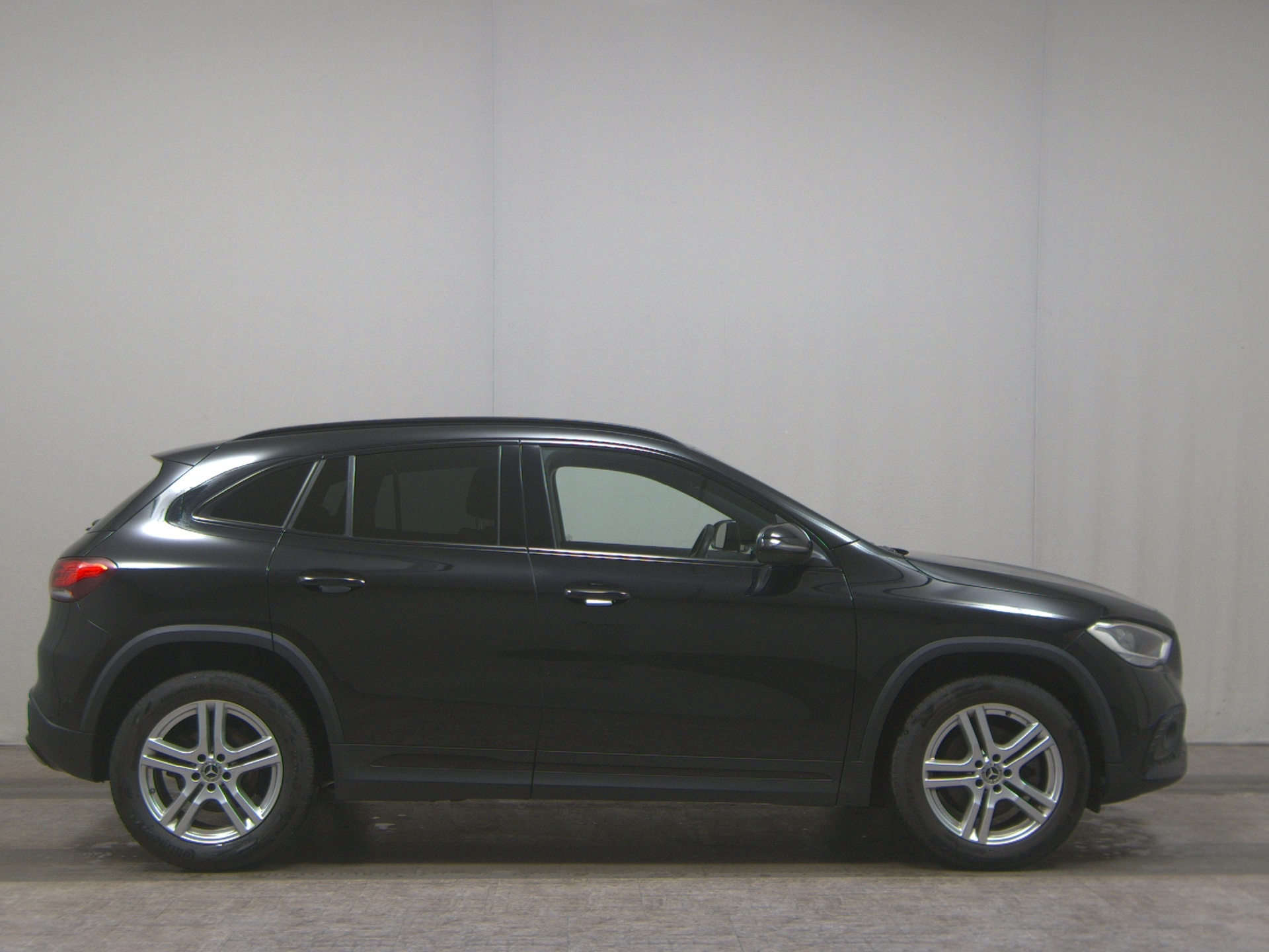 Mercedes-Benz GLA 200 d Progressive T-Leder Navi Sound AHK