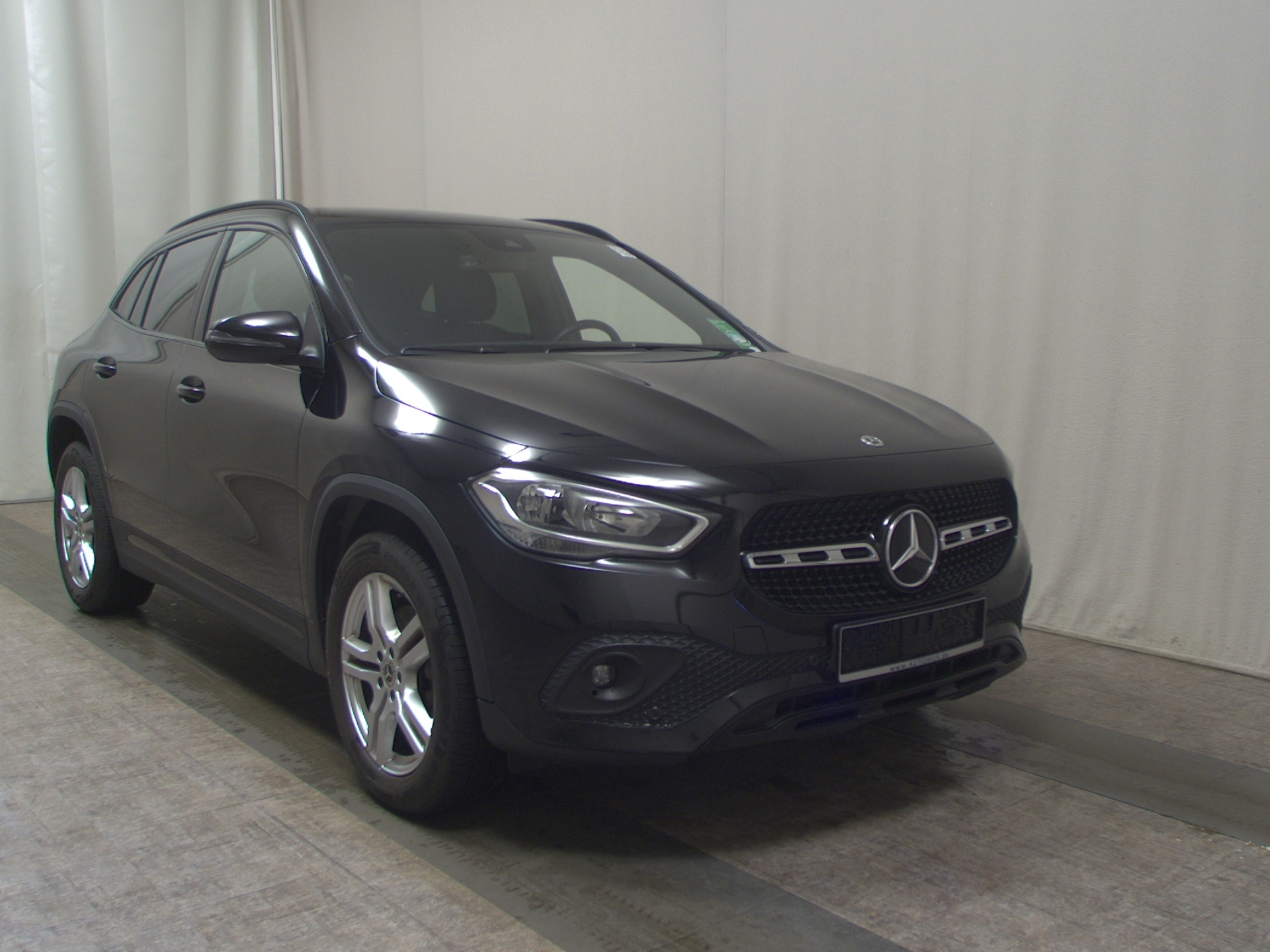 Mercedes-Benz GLA 200 d Progressive T-Leder Navi Sound AHK 3