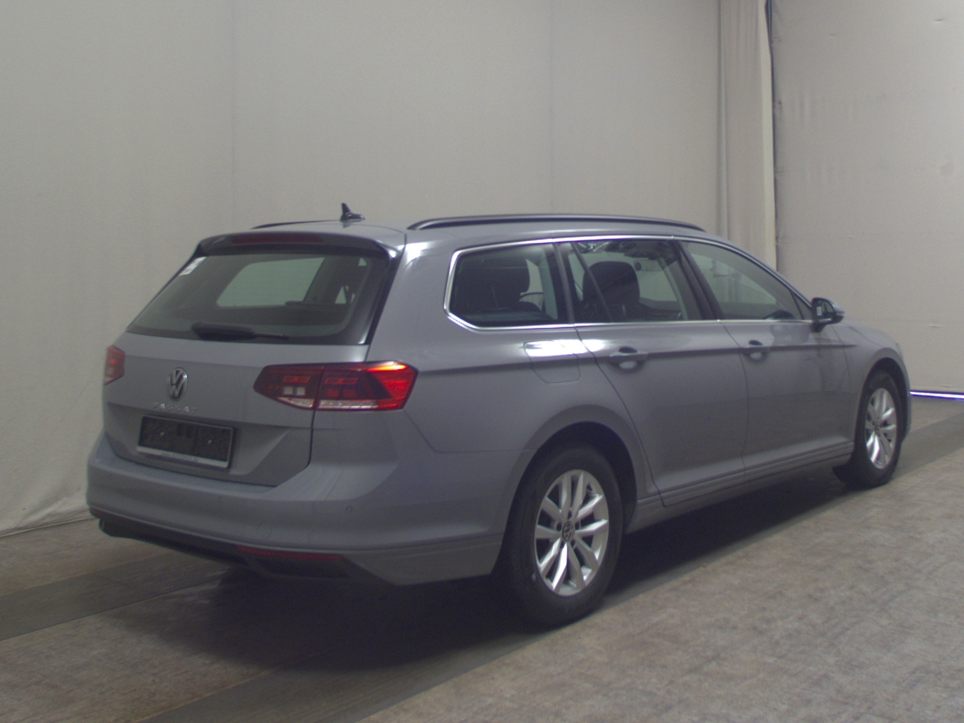 Volkswagen Passat Var. 2.0 TDI Business Navi LED RFK H-K 4