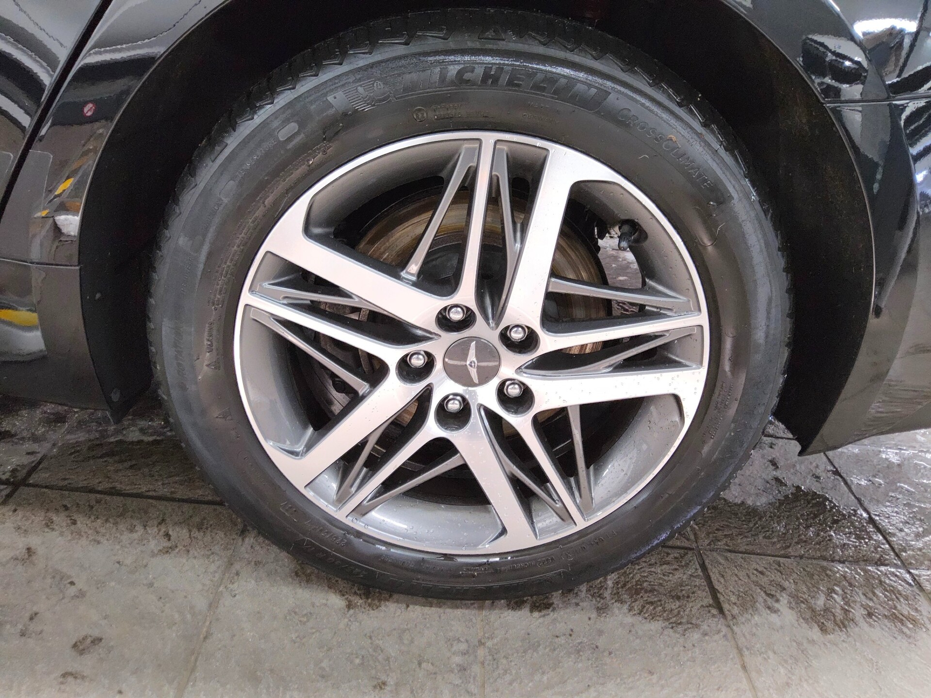 Genesis G70 Leder Navi LED 360° Kamera ACC PDC Shz 11