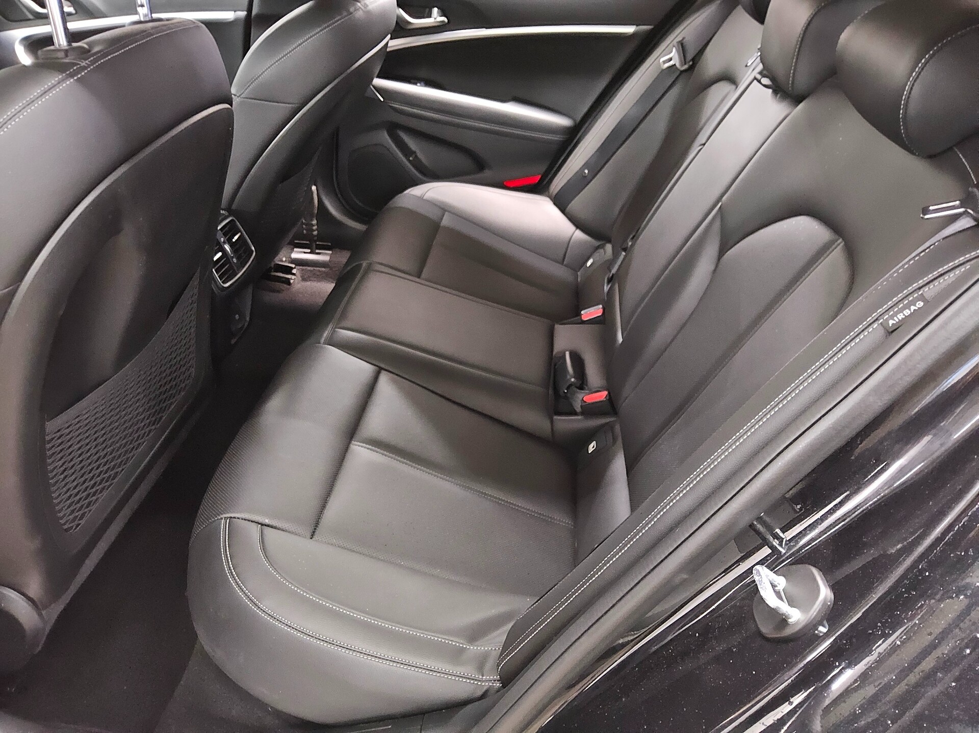 Genesis G70 Leder Navi LED 360° Kamera ACC PDC Shz 13