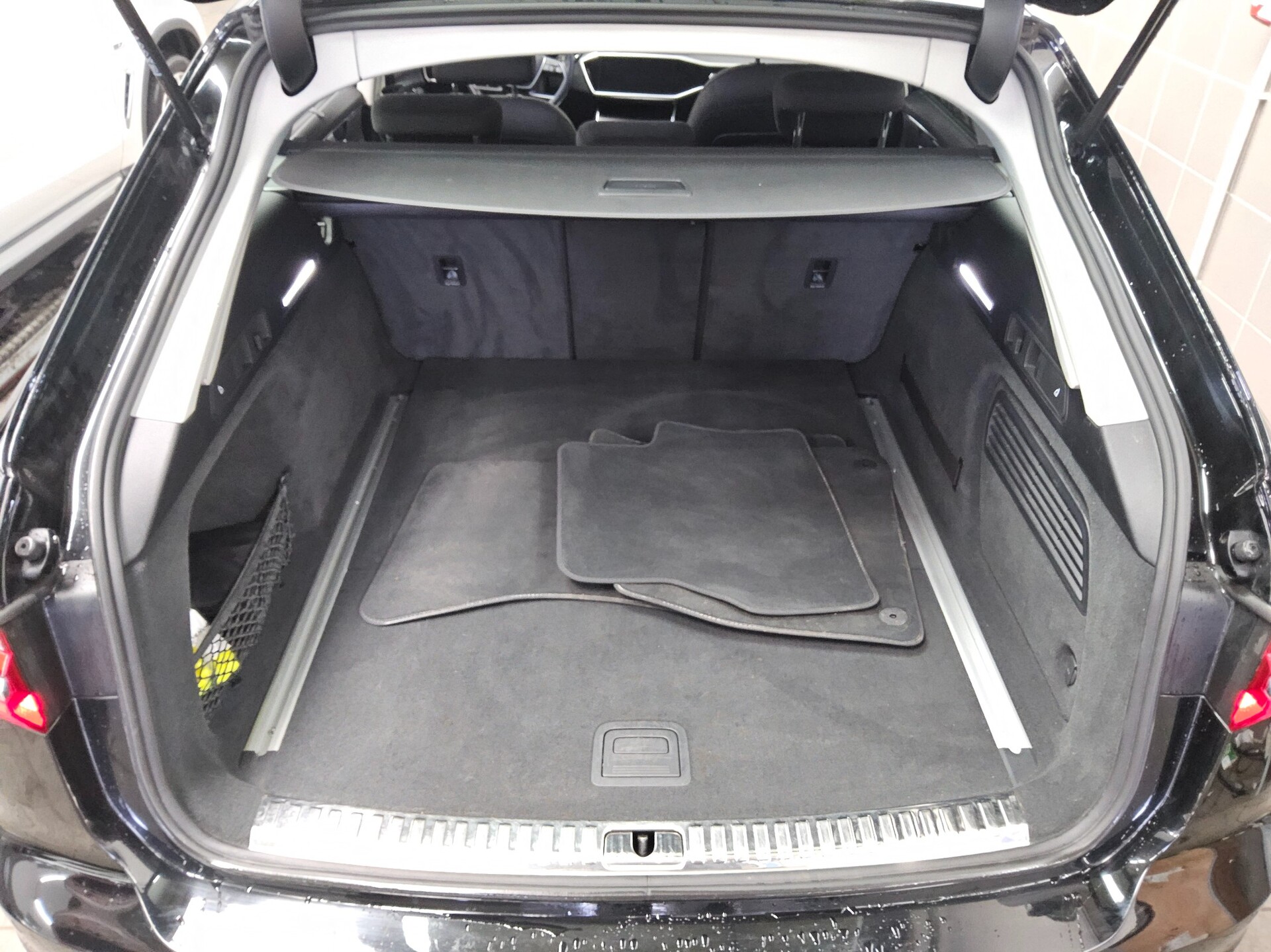 Audi A6 Avant 50 TDI Qu. Navi LED vc Sound RFK 12