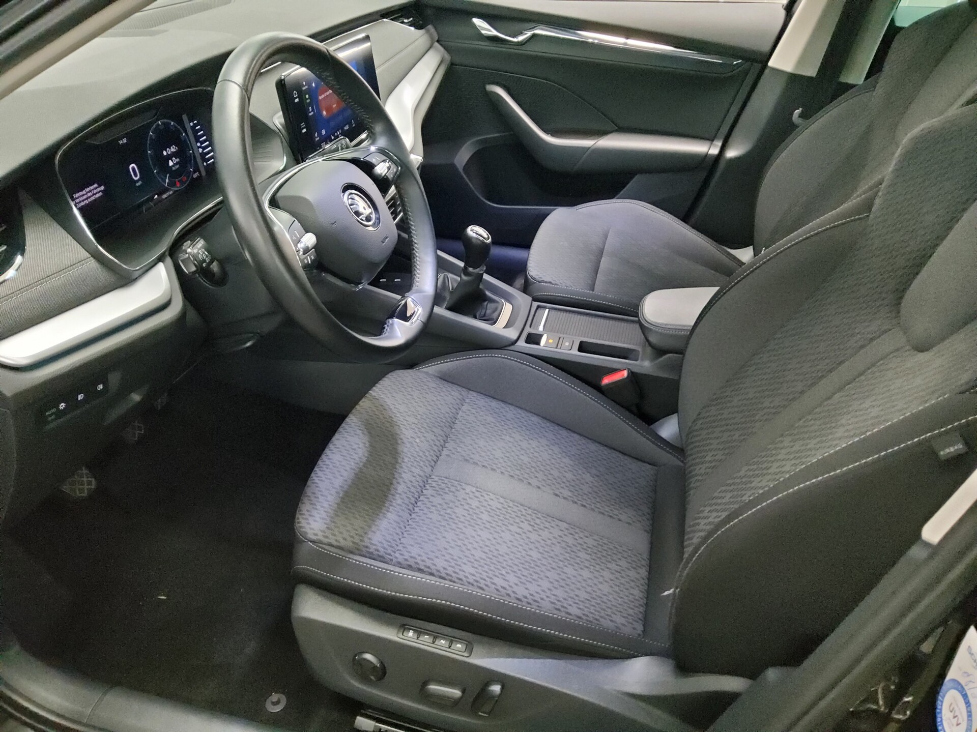 Skoda Octavia 1.5 TSI Style LED vc PDC 9