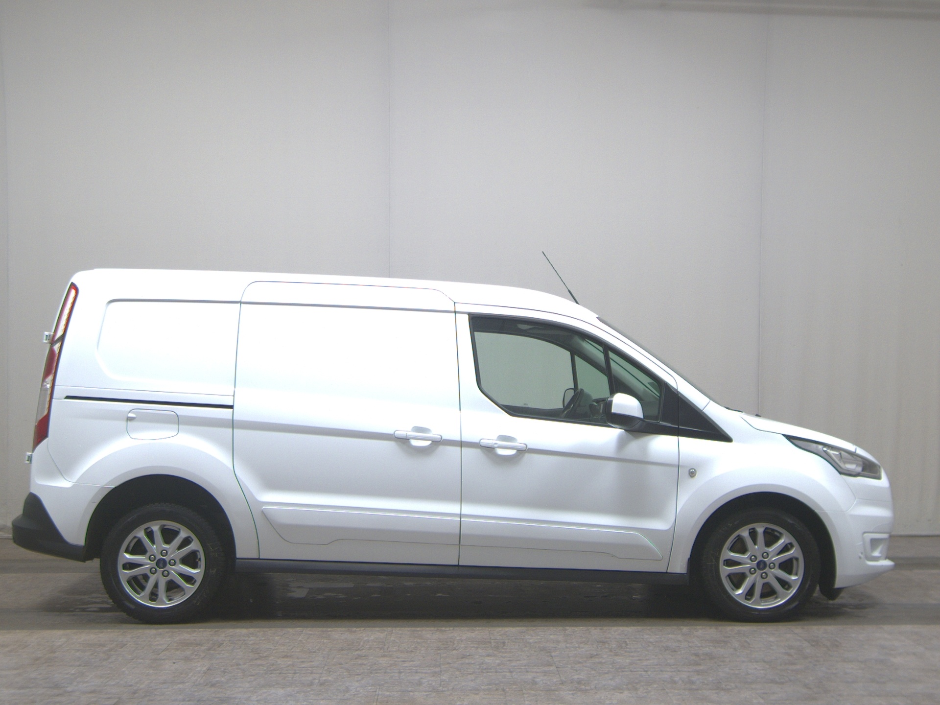 Ford Transit Connect 1.5 EB L2 Xenon PDC Shz Tempomat