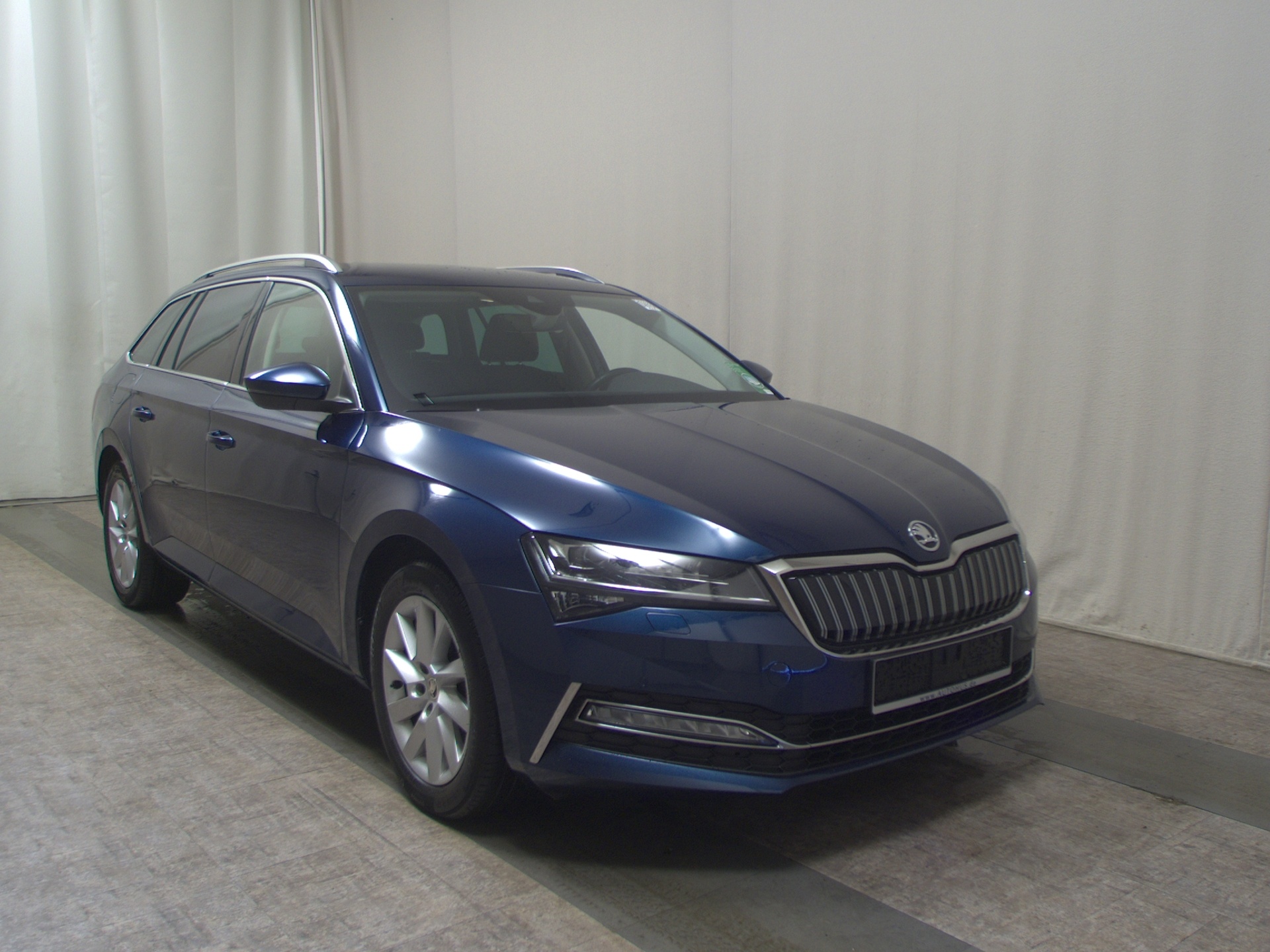Skoda Superb Kombi 1.4 TSI iV Style Navi LED vc RfK 3