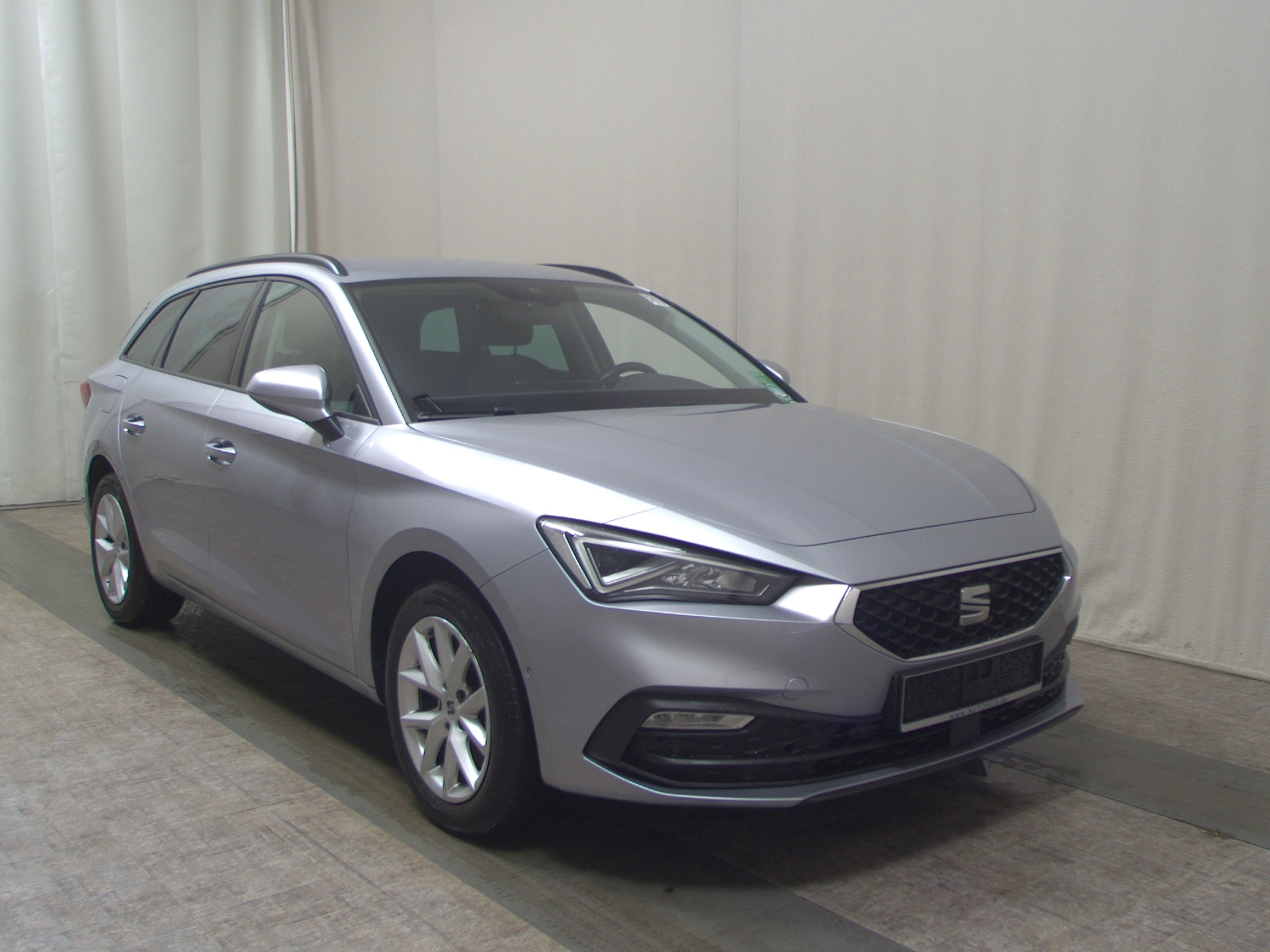 Seat Leon Sportstourer 2.0 TDI Style Navi AHK LED 3
