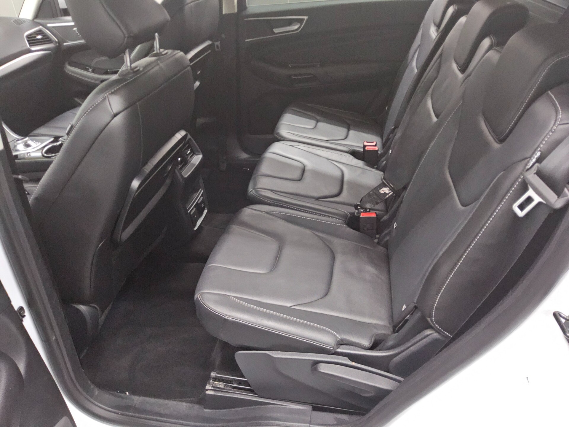 Ford S-Max 2.0 EB Titanium Leder Navi LED Kamera ACC 13