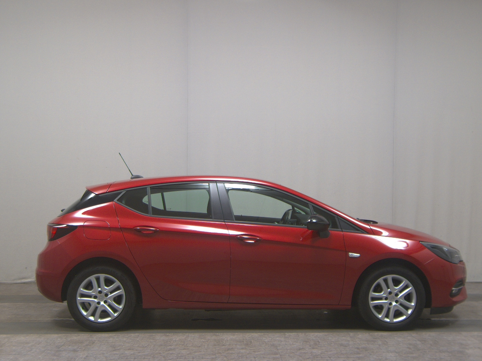 Opel Astra 1.2 Turbo Business Ed. Navi LED DAB PDC