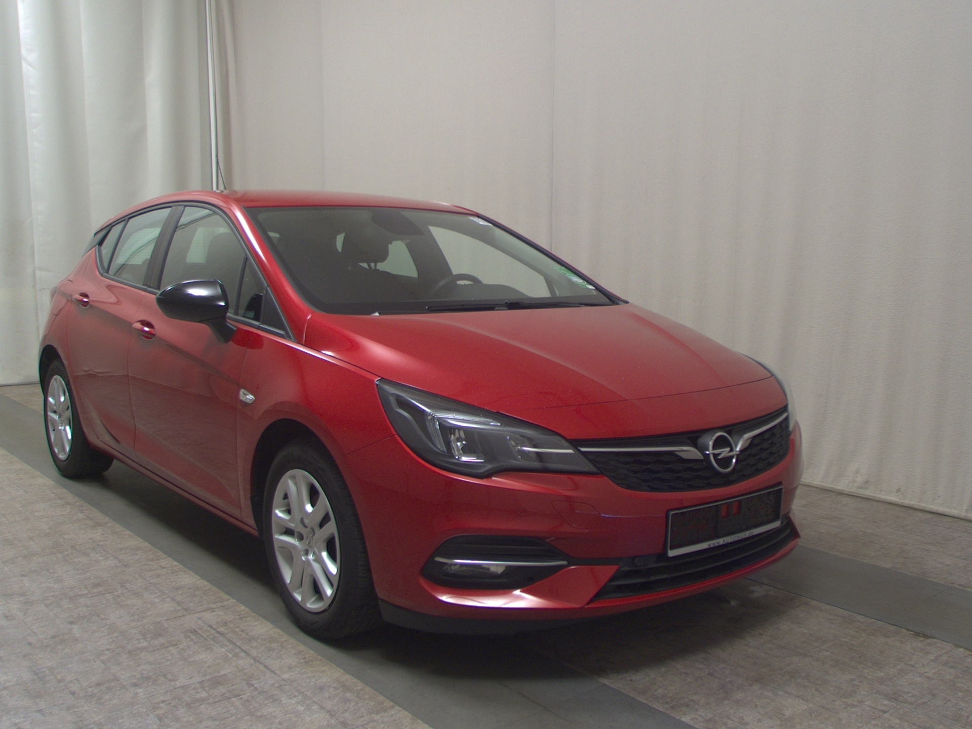 Opel Astra 1.2 Turbo Business Ed. Navi LED DAB PDC 3
