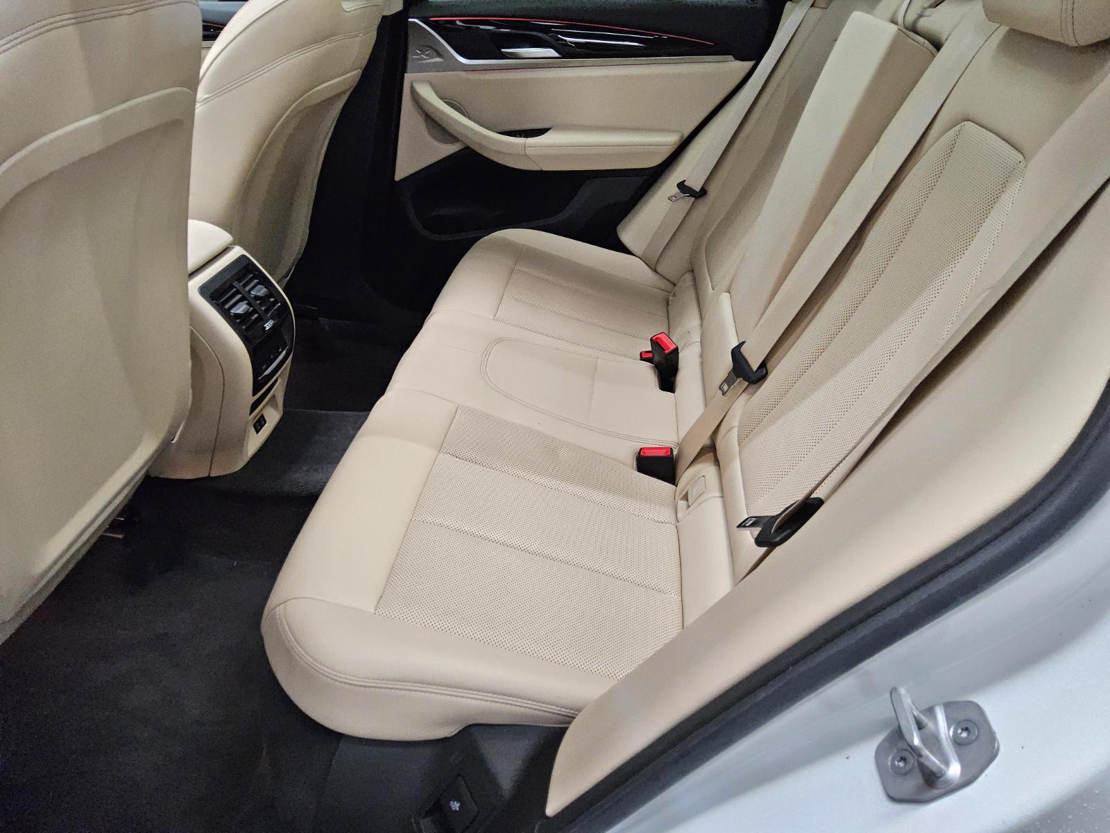 BMW X3 xDrive20d Navi LED Leder LC-Pro Pano HiFi RFK 13