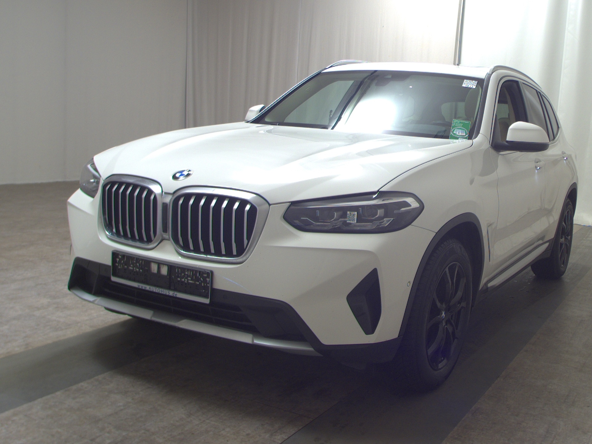 BMW X3 xDrive20d Navi LED Leder LC-Pro Pano HiFi RFK 2
