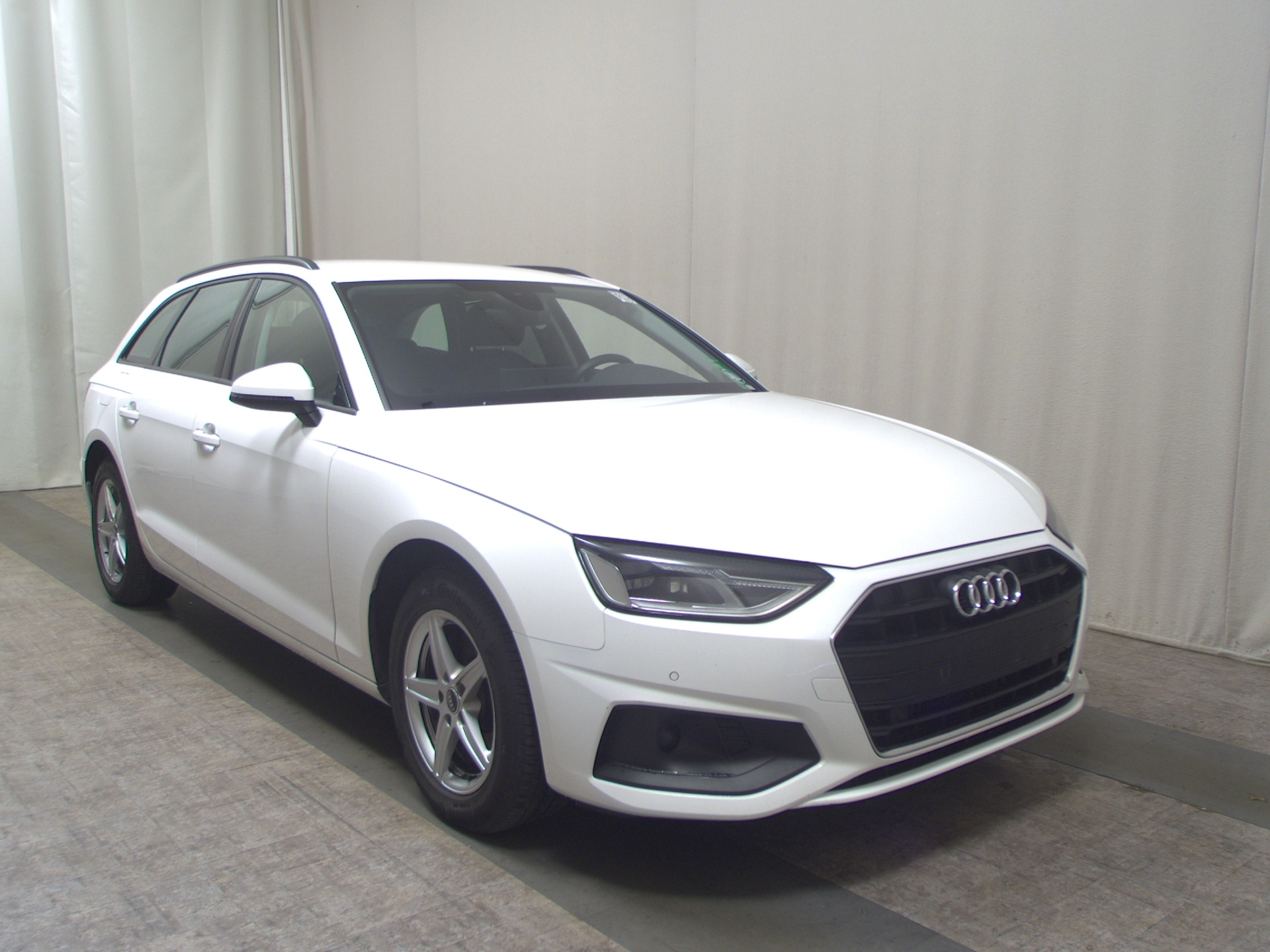 Audi A4 Avant 30 TDI Navi+ LED PDC ACC 3