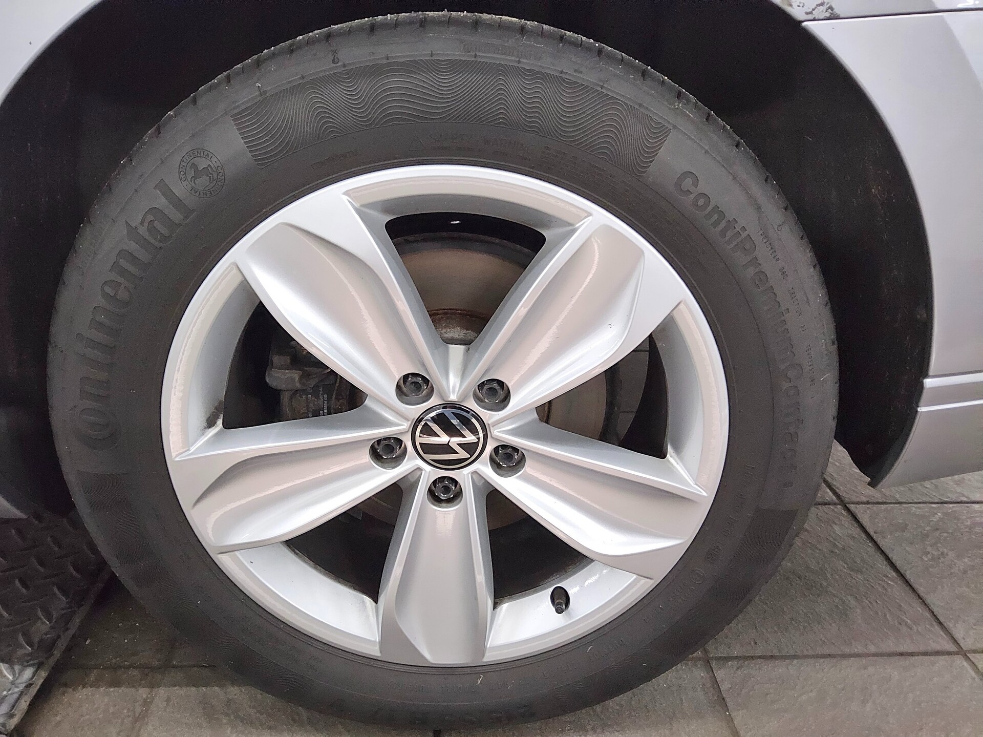 Volkswagen Passat Var. 2.0 TDI Business Navi LED RFK ACC 10