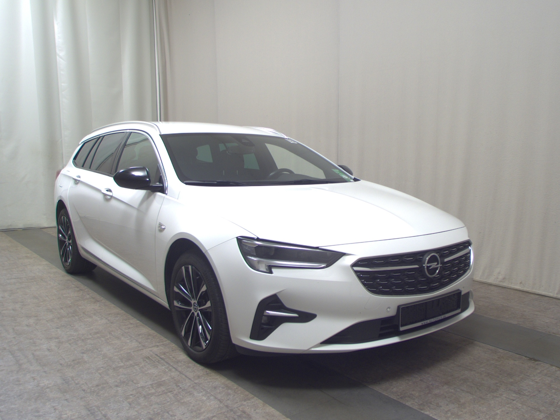 Opel Insignia ST 1.5 D Ultimate Navi LED AHK PDC Shz 3