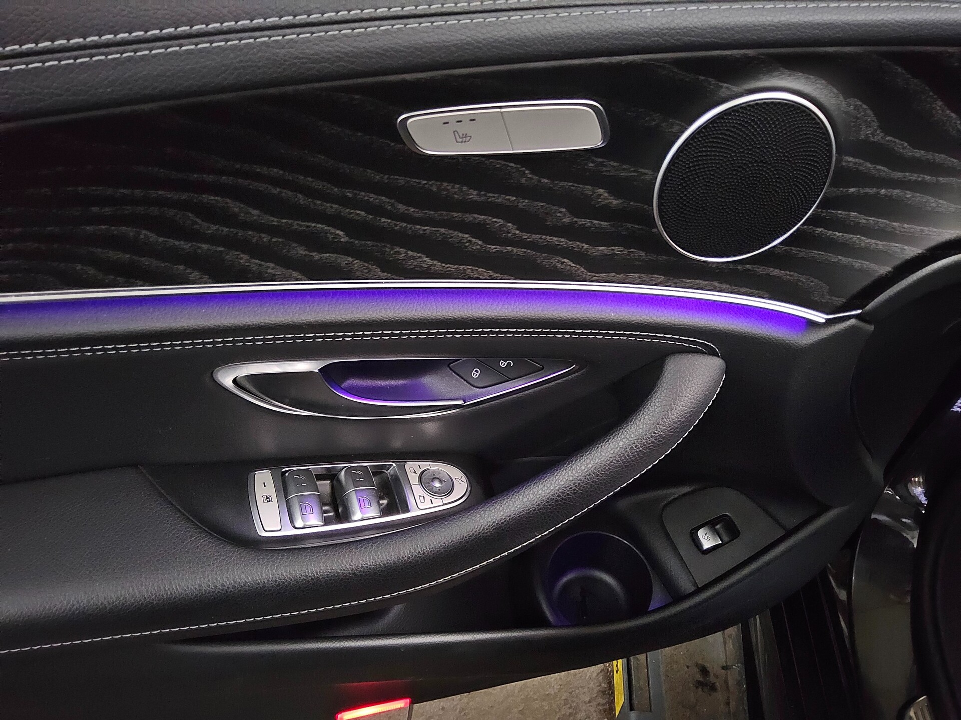 Mercedes-Benz E 300 T de AMG-Line Navi LED Widescreen AHK RFK 10