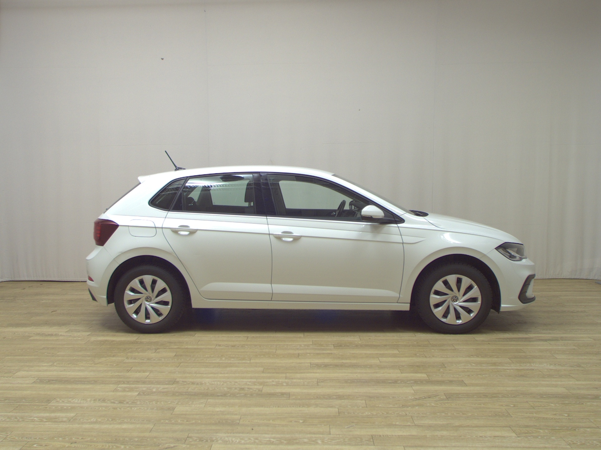 Volkswagen Polo 1.0 TSI Life Navi LED DC PDC SHZ