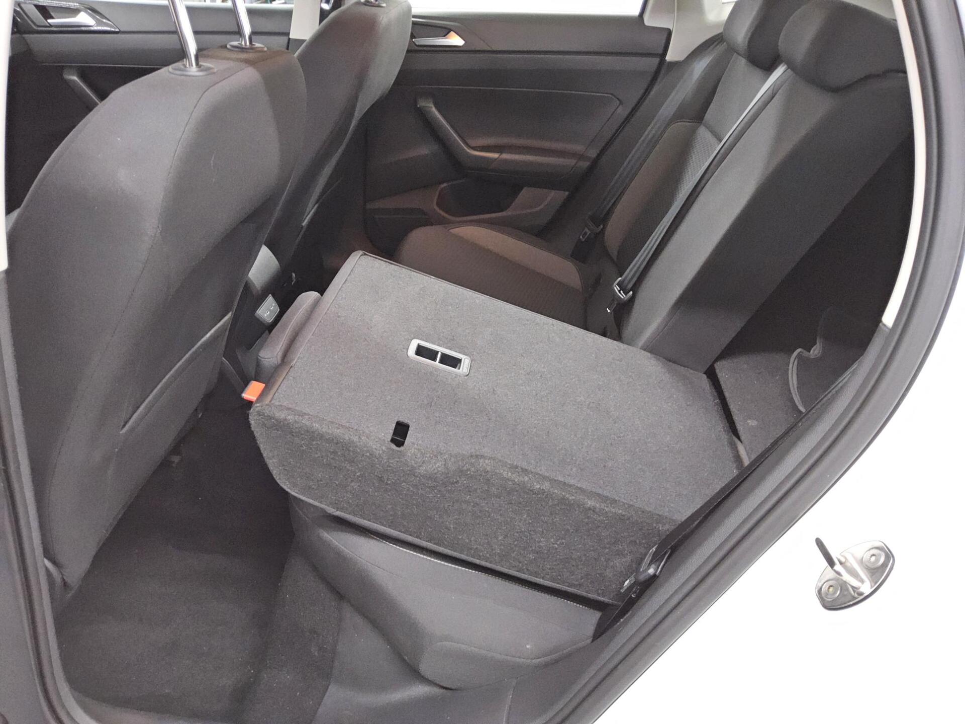 Volkswagen Polo 1.0 TSI Life Navi LED DC PDC SHZ 12