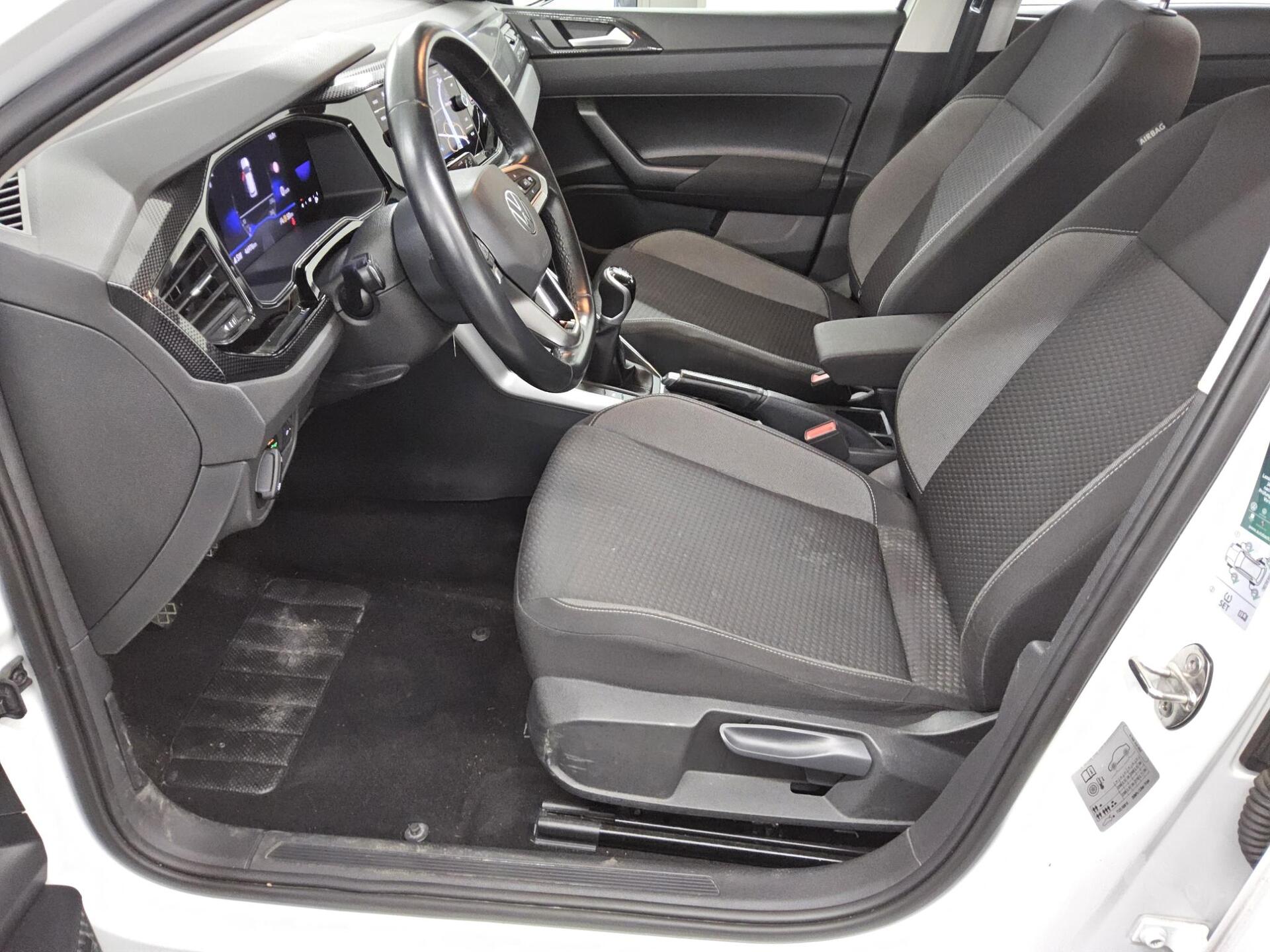 Volkswagen Polo 1.0 TSI Life Navi LED DC PDC SHZ 9