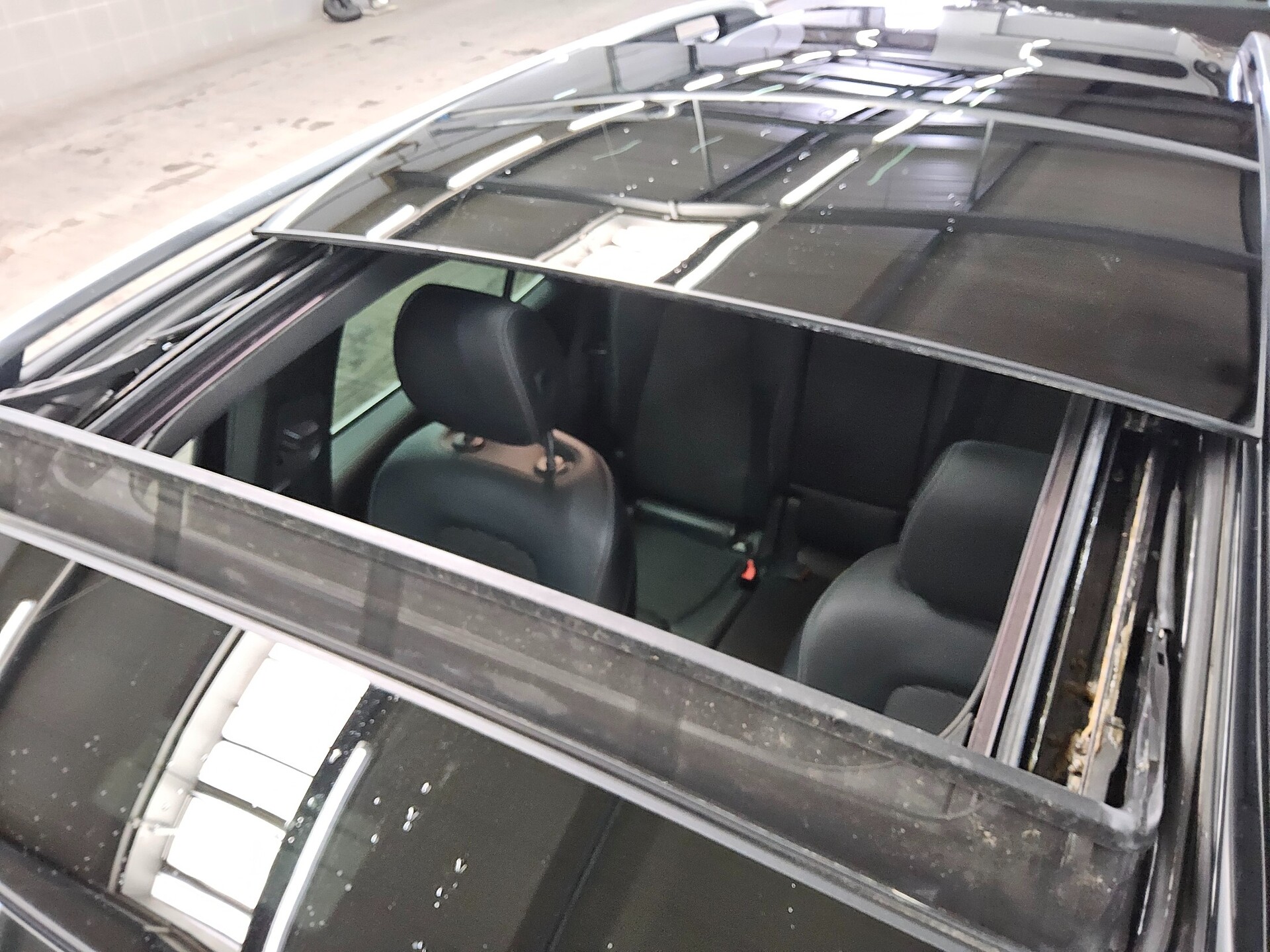 Mercedes-Benz GLB 200 d Progressive T-Leder Navi LED Pano RfK 12