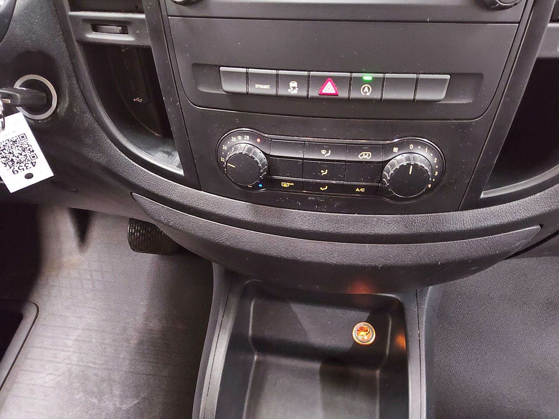 Mercedes-Benz Vito-114 CDI Navi Klima PDC Shz DAB Tempomat 6