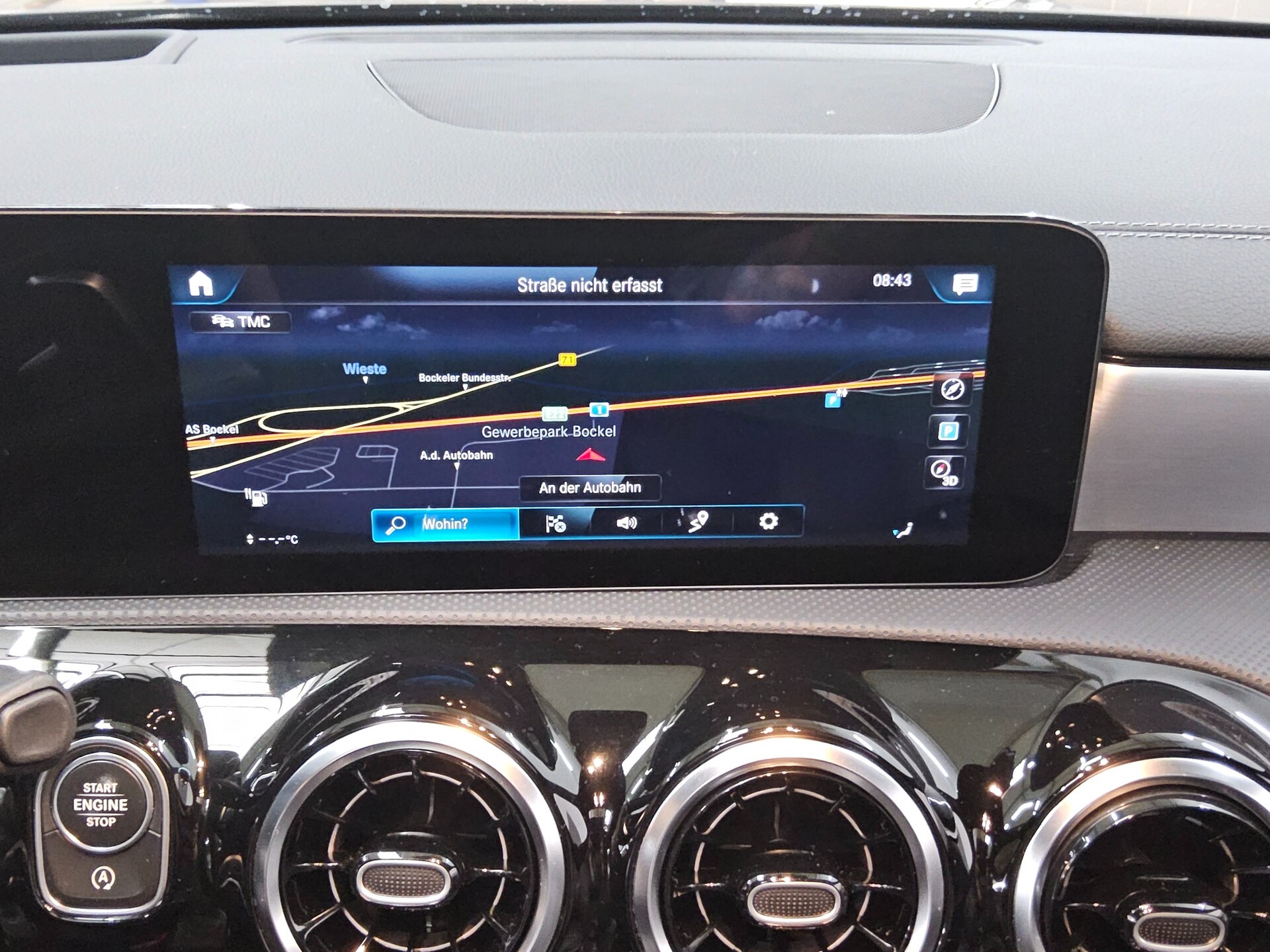 Mercedes-Benz CLA 220 SB d 4M AMG-Line Leder Navi MBUX+ Pano 7