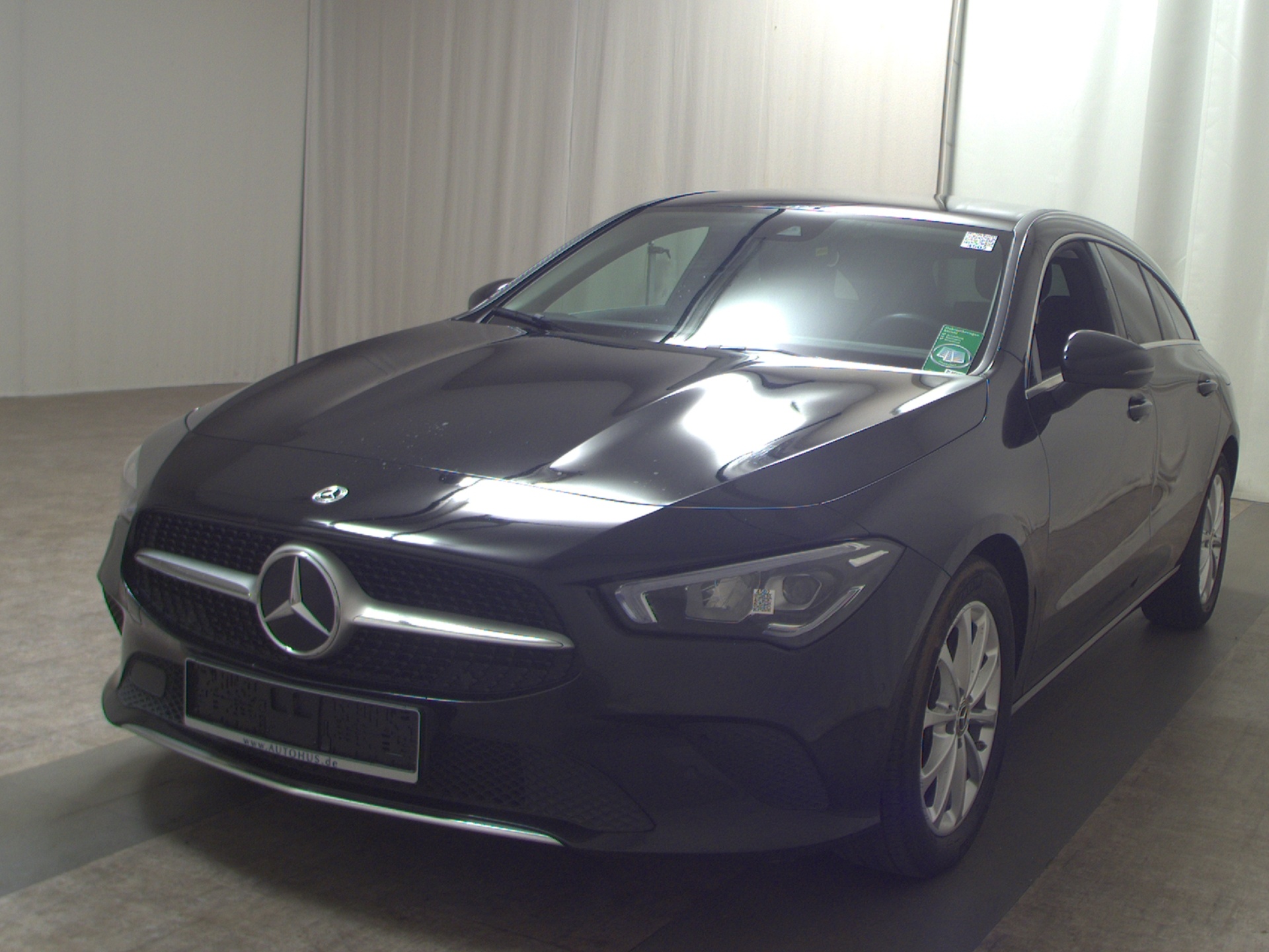 Mercedes-Benz CLA 200 SB d Progressive T-Leder Navi LED RfK 2