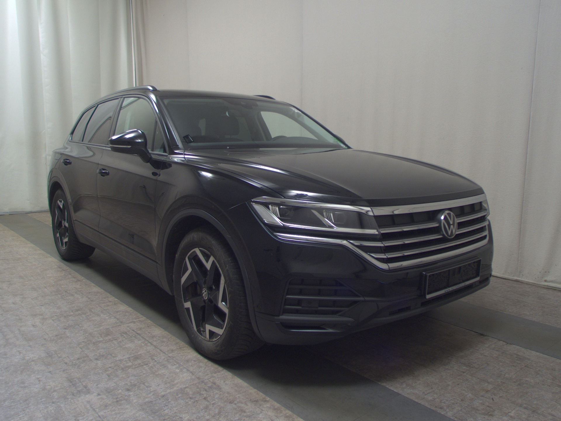 Volkswagen Touareg 3.0 TDI 4M Luft Leder Navi LED AID AHK 3
