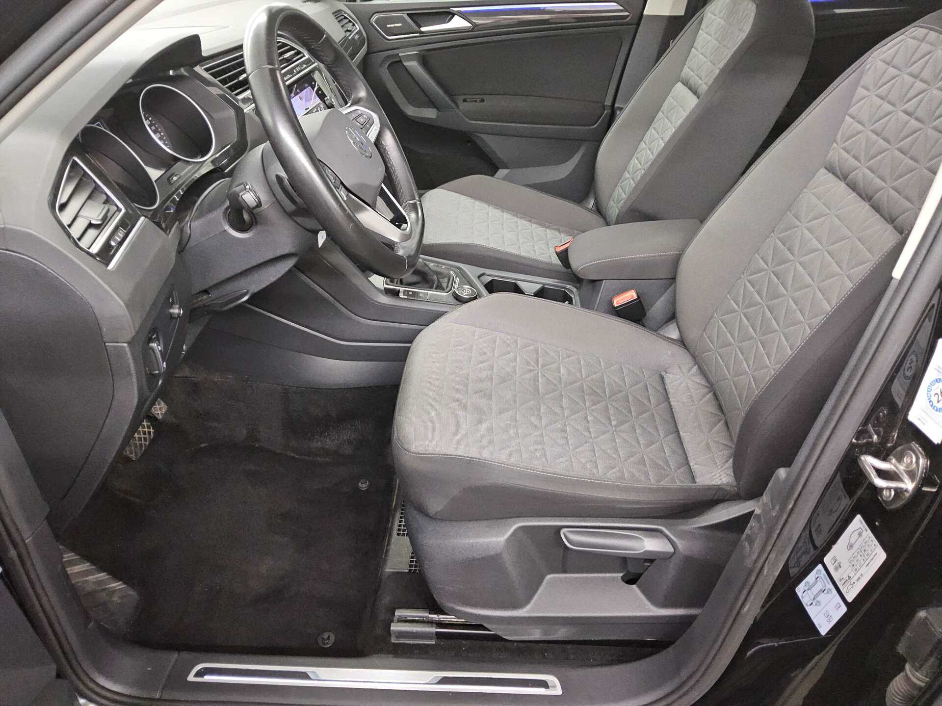 Volkswagen Tiguan 2.0 TDI 4M Life Navi LED Pano H-K HuD RFK 8