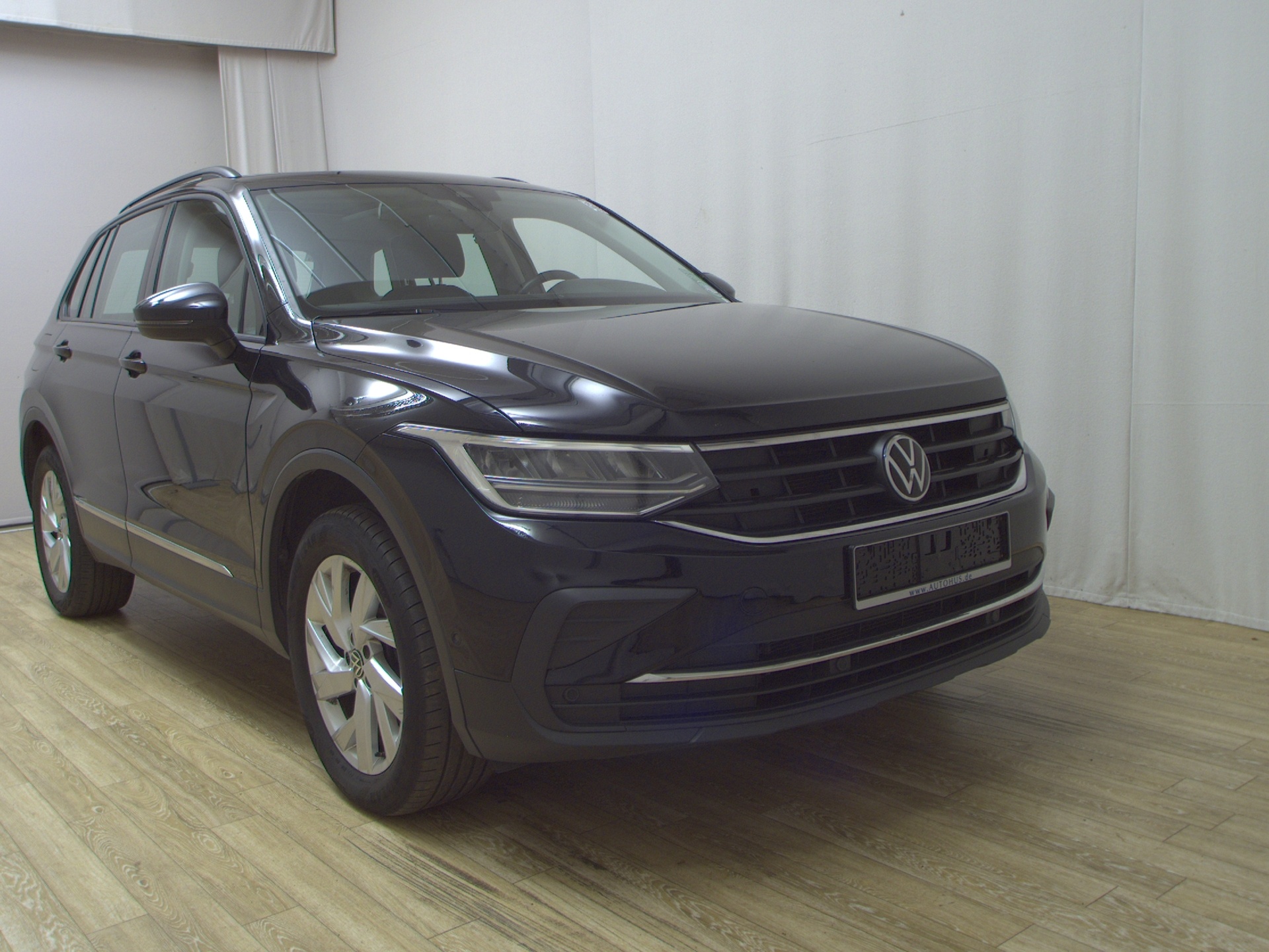 Volkswagen Tiguan 2.0 TDI 4M Life Navi LED Pano H-K HuD RFK 3