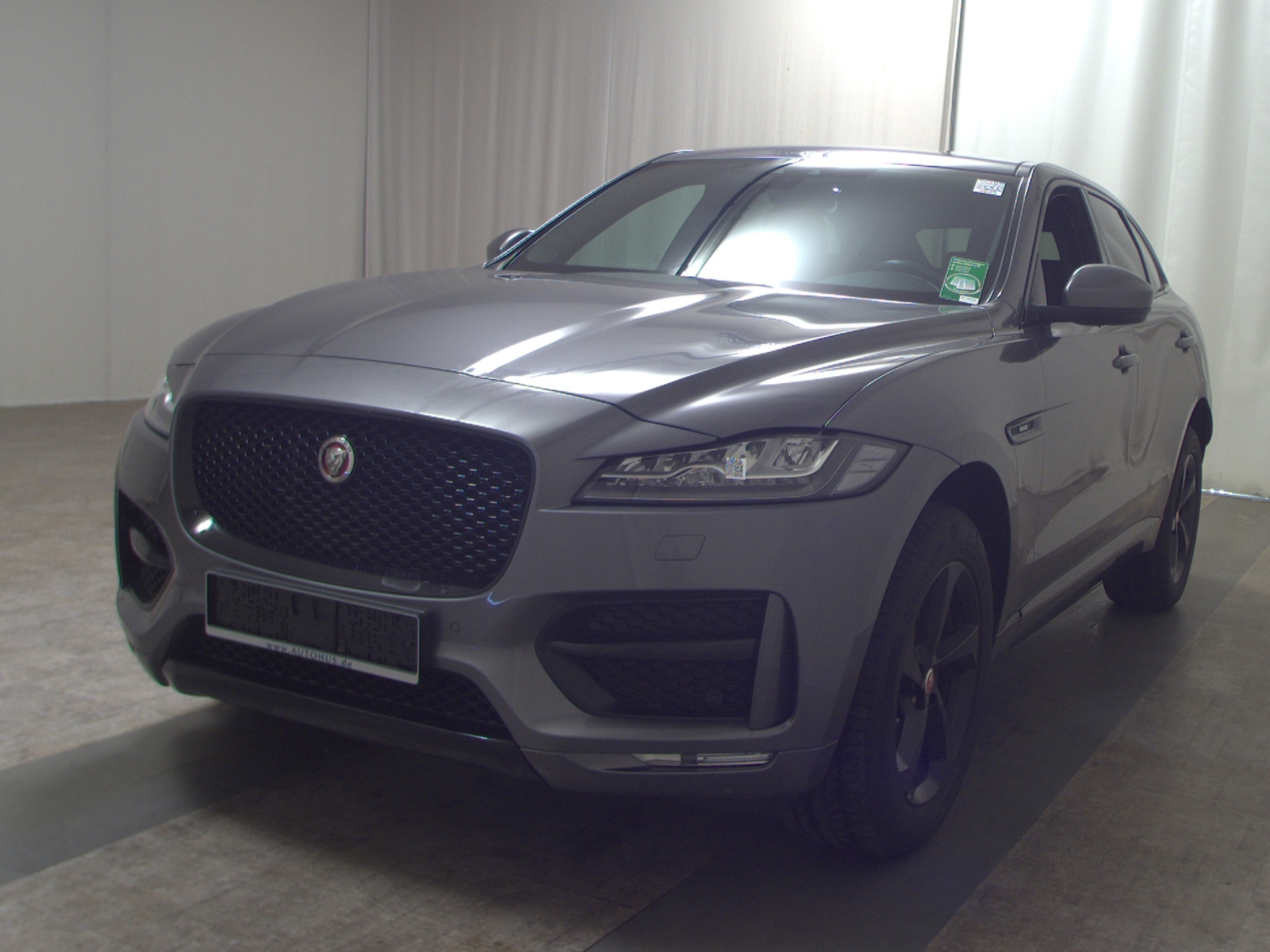 Jaguar F-Pace 20d AWD R-Sport Navi LED 4xShz Kamera 2