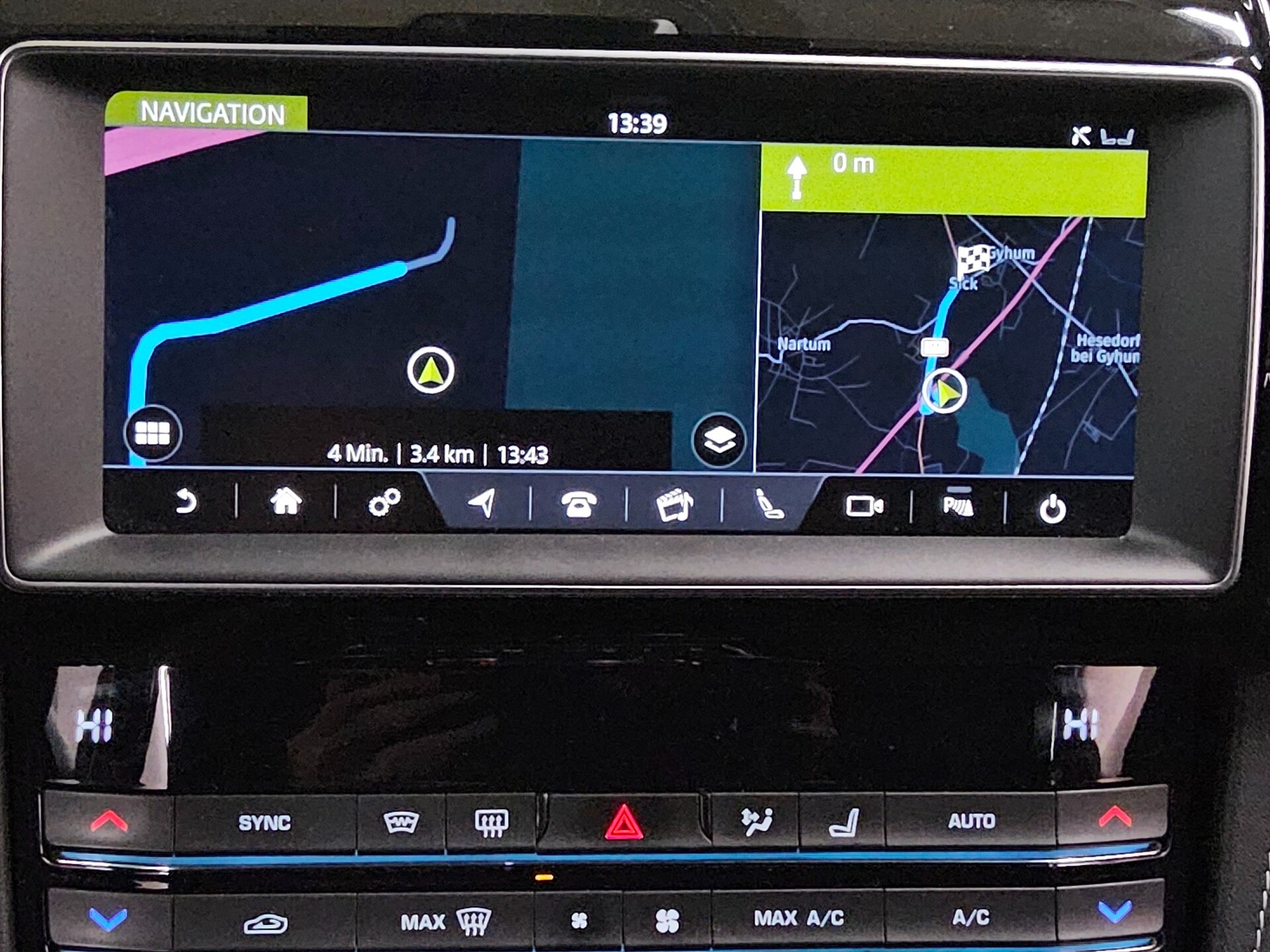 Jaguar F-Pace 20d AWD R-Sport Navi LED 4xShz Kamera 7