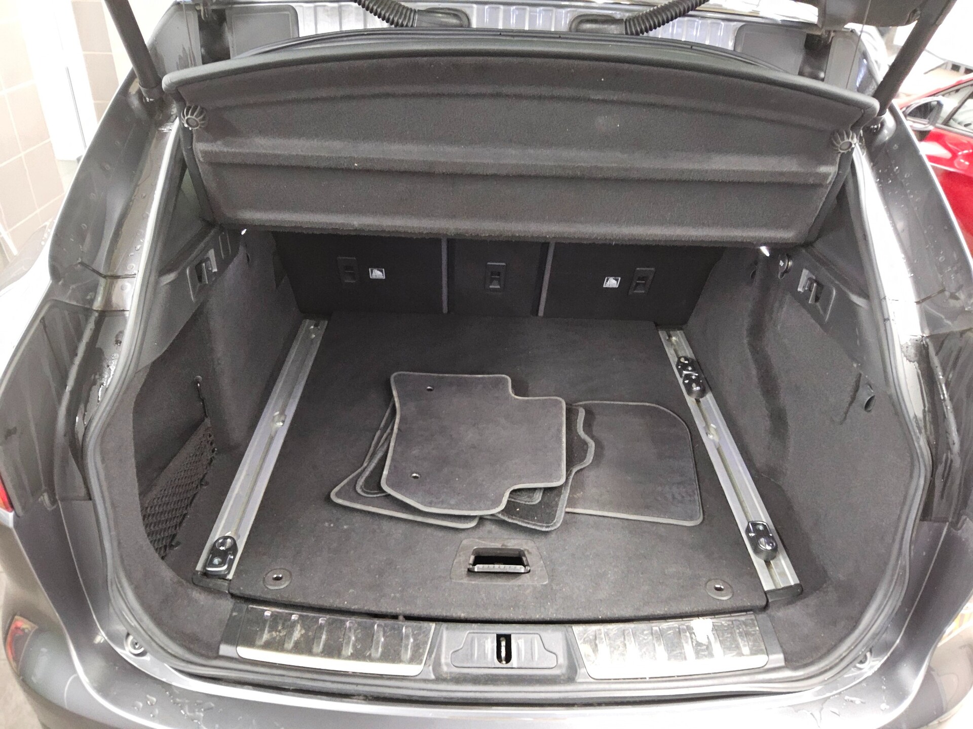 Jaguar F-Pace 20d AWD R-Sport Navi LED 4xShz Kamera 11