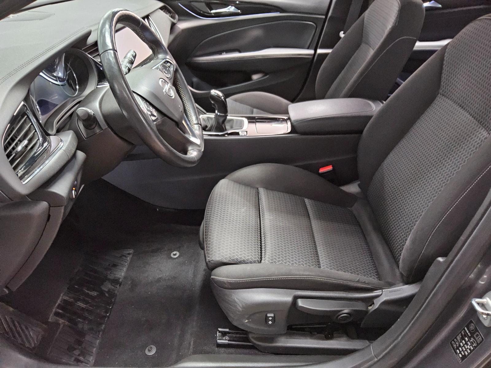 Opel Insignia ST 2.0 CDTI Business Ed. Navi LED AHK 8