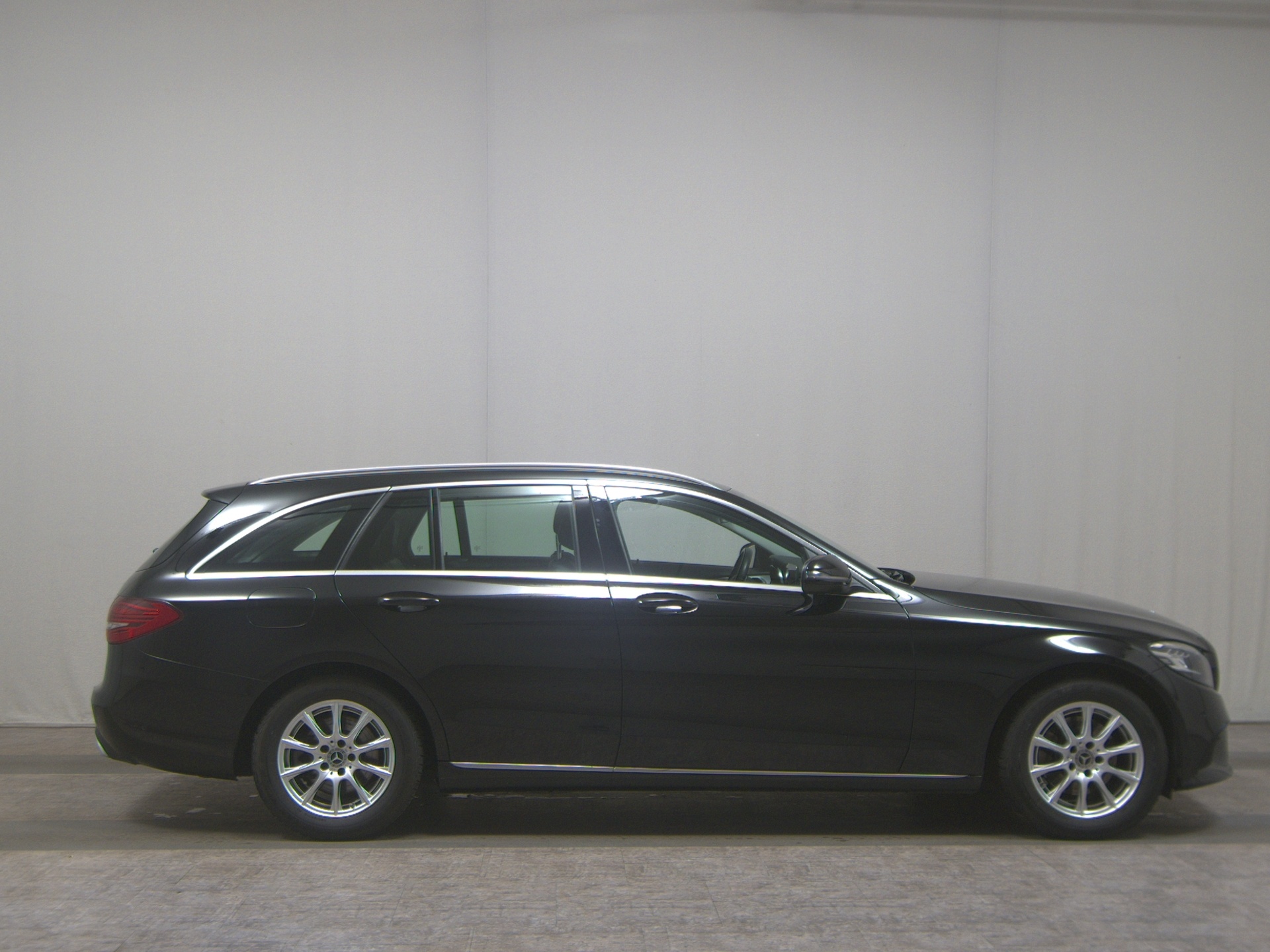 Mercedes-Benz C 200 T d Avantgarde T-Leder Navi LED PDC Shz