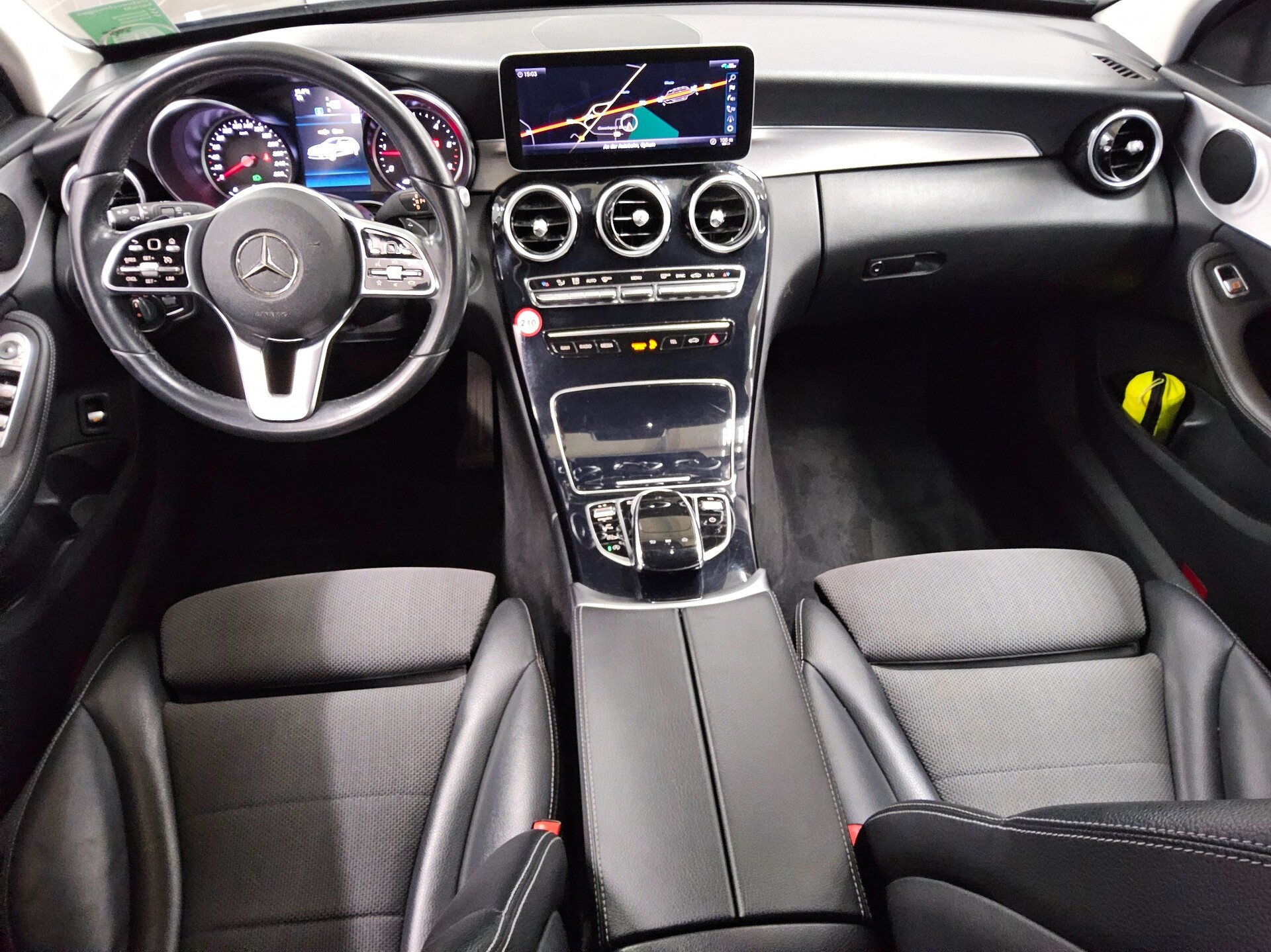 Mercedes-Benz C 200 T d Avantgarde T-Leder Navi LED PDC Shz 5